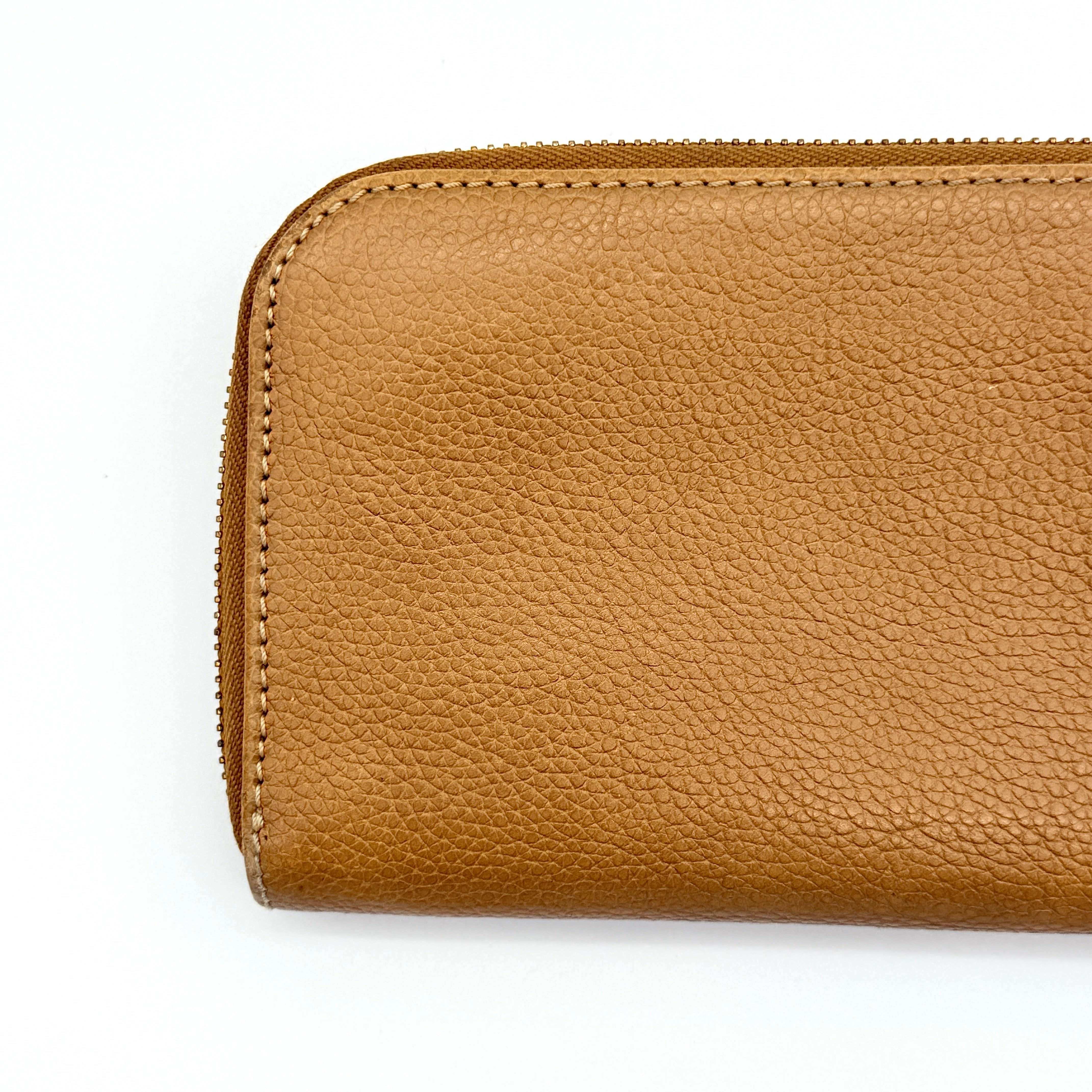 Chloe Paraty Zip Around Long Wallet Brown