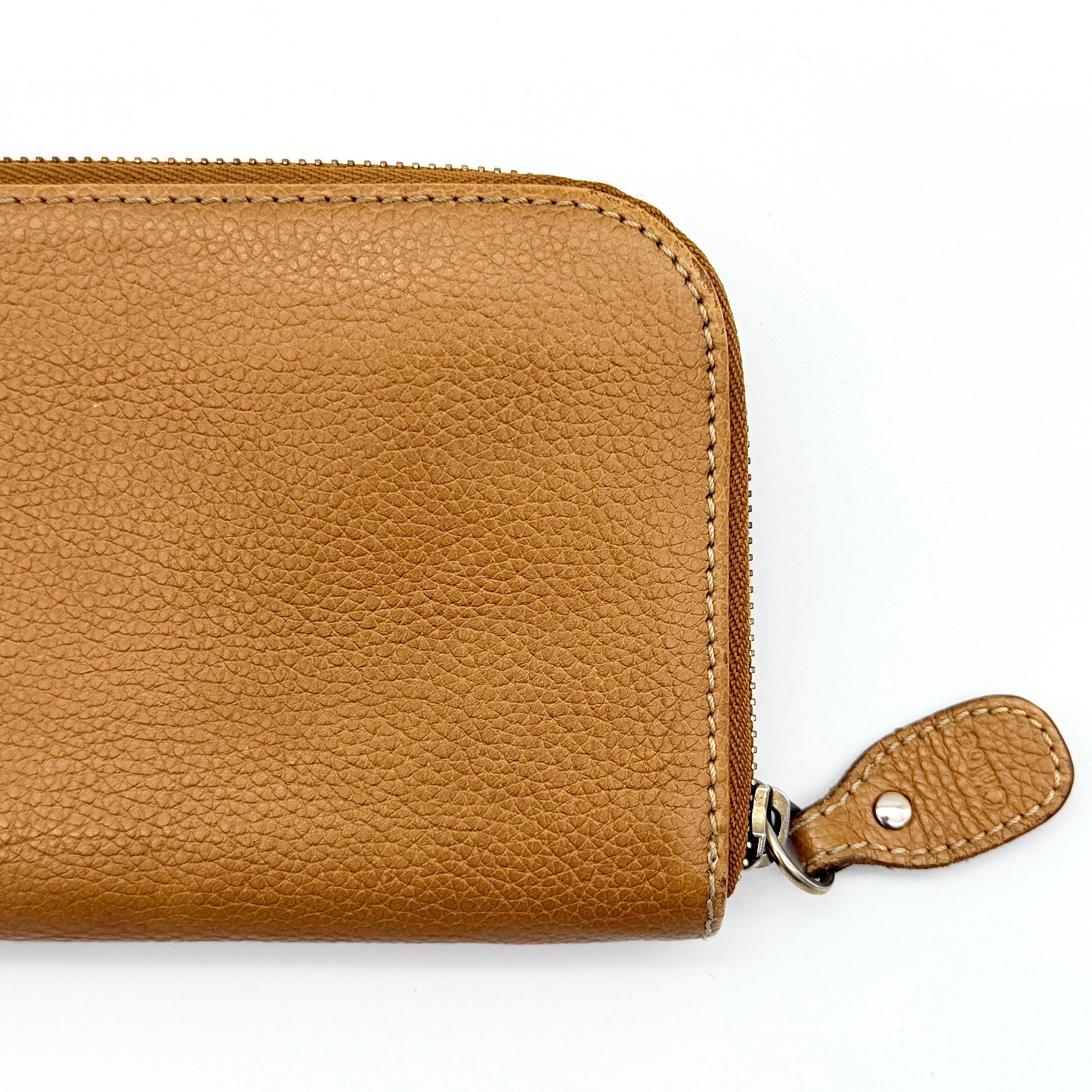 Chloe Paraty Zip Around Long Wallet Brown