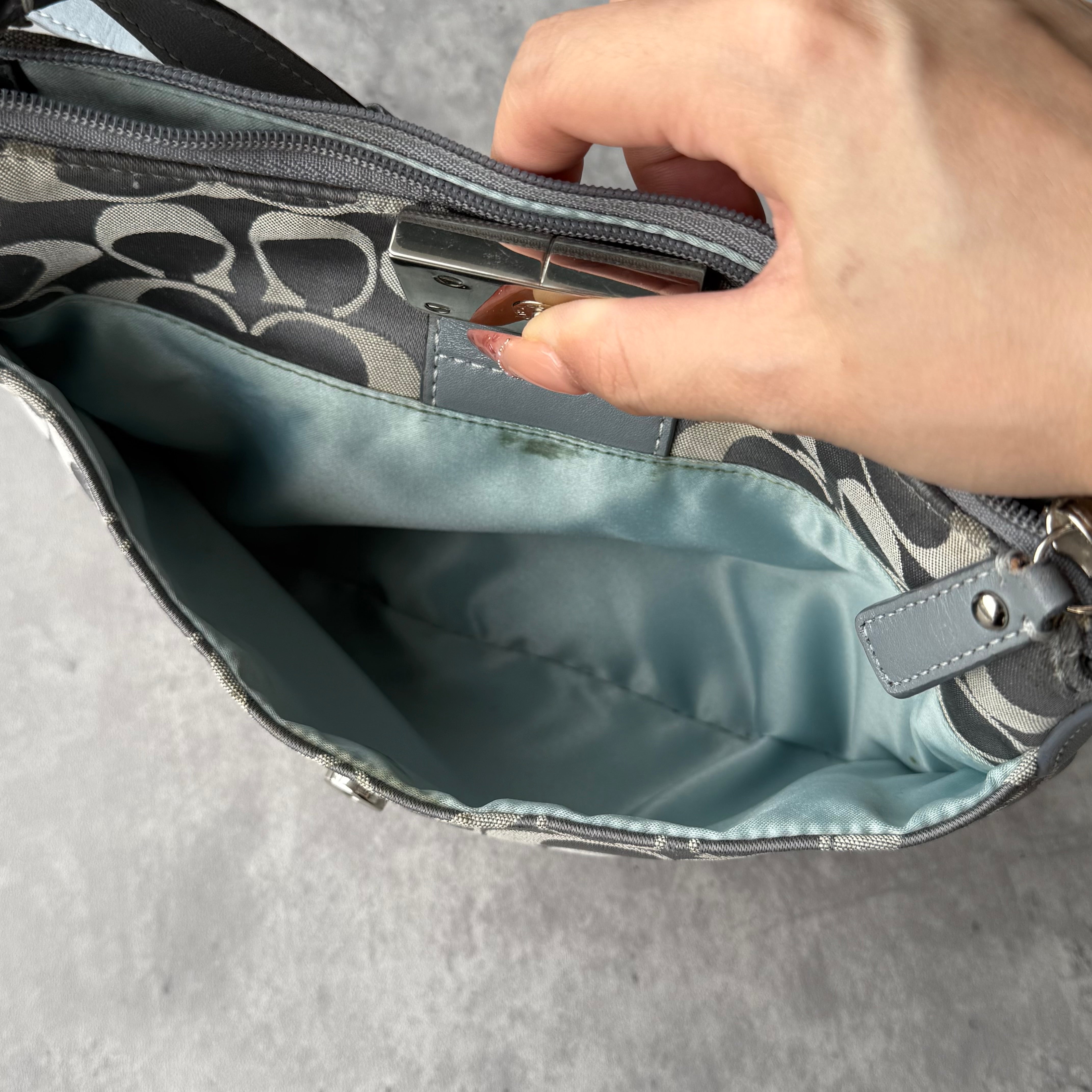 Coach Signature Kristin Hobo ShoulderBag Silver