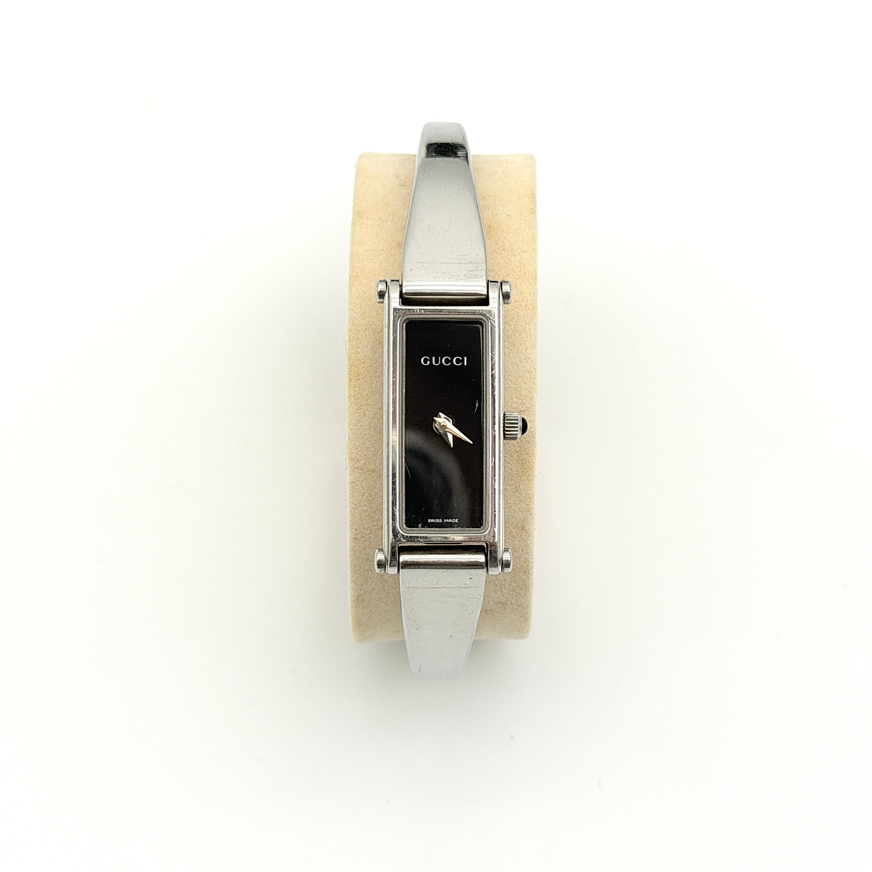 Gucci 1500L Black Dial Bangle Watch