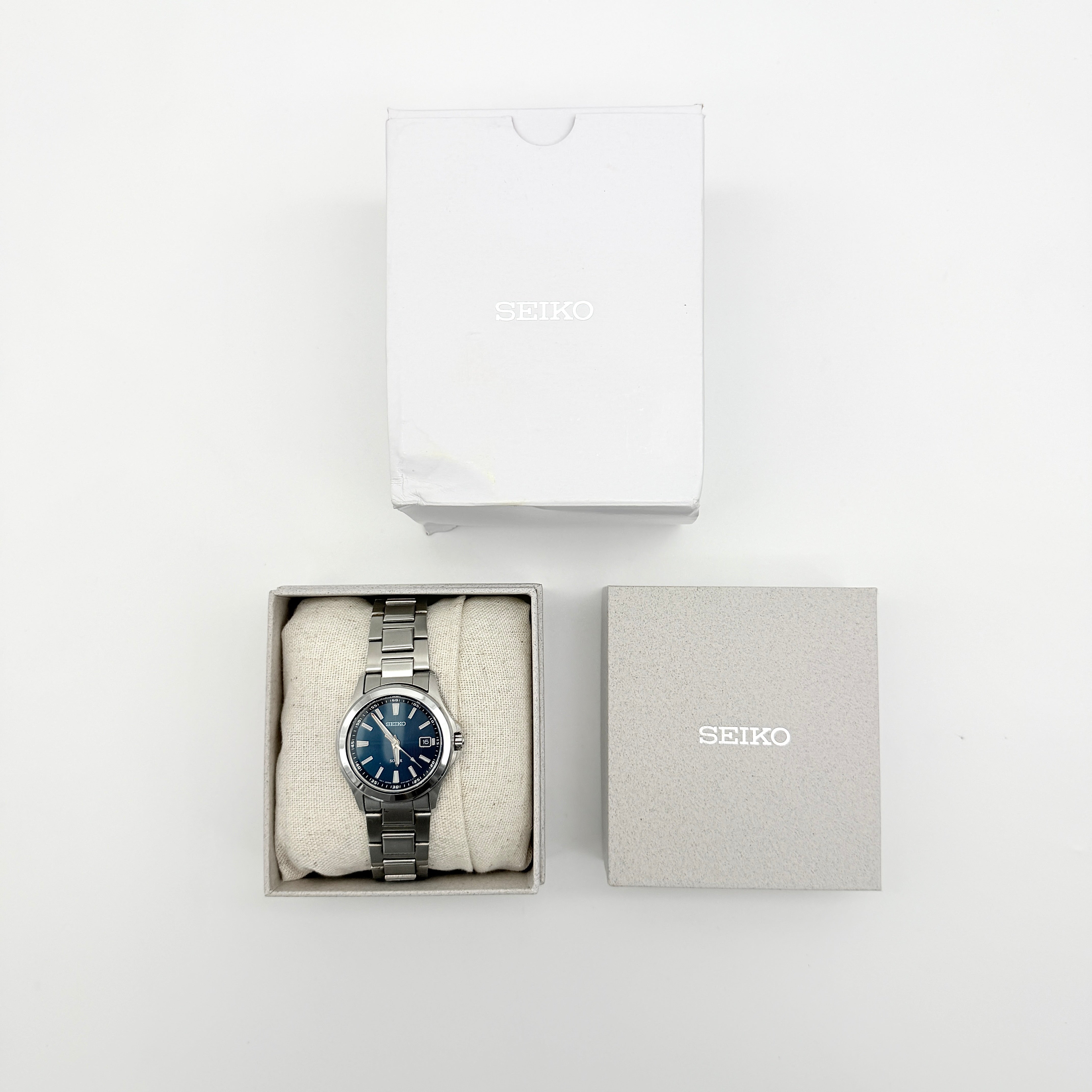 Seiko Solar V147-0AR0 Blue Dial Watch