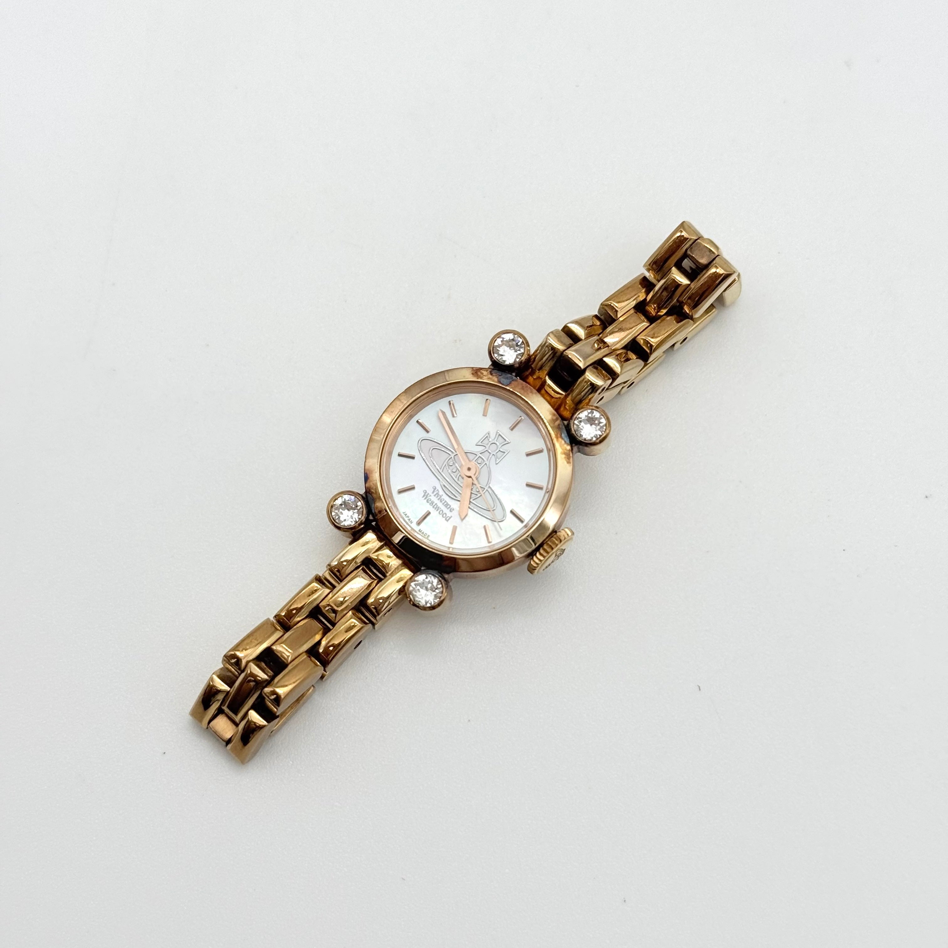 Vivienne Westwood Orb Diamond Shell VW-77C7 Watch Gold
