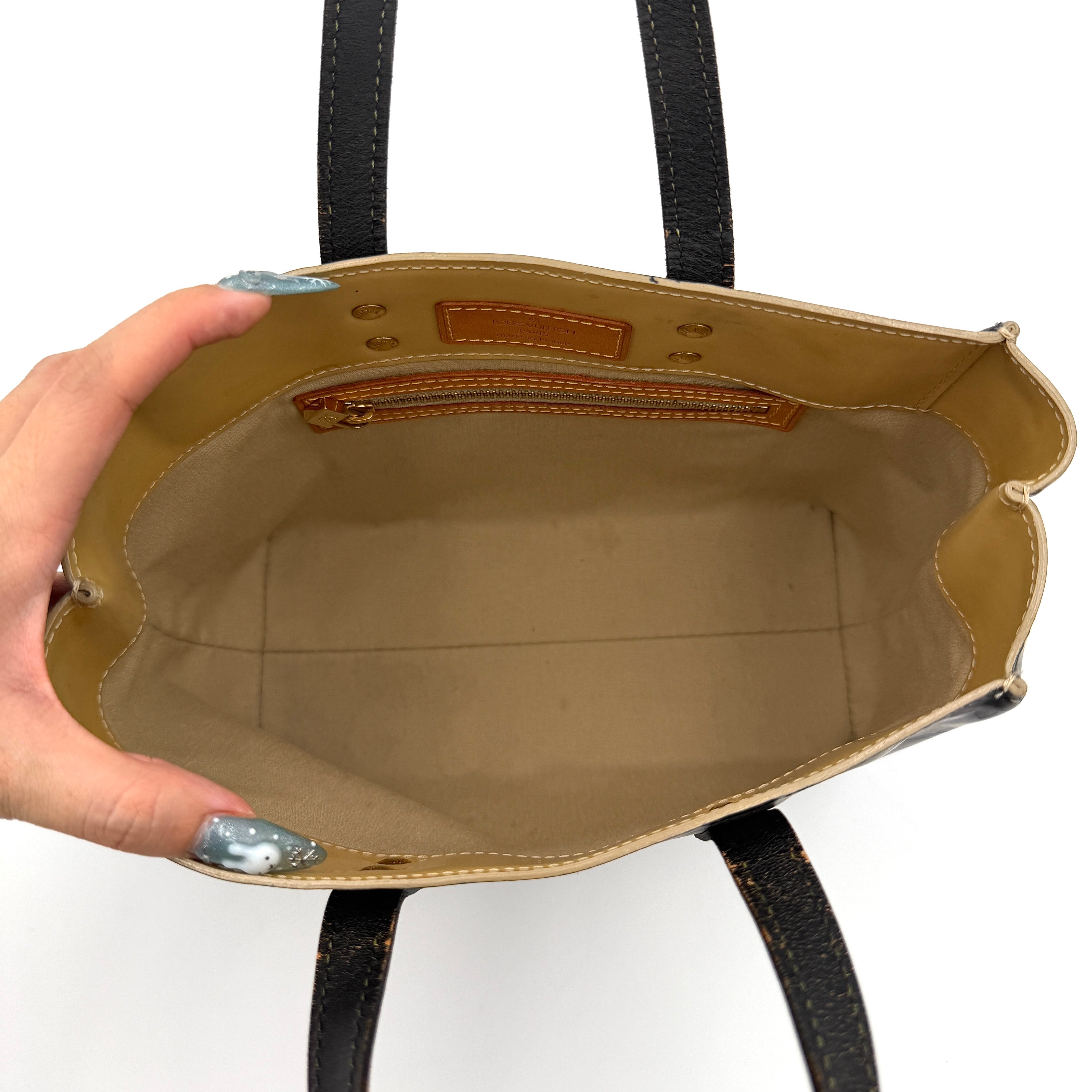 Louis Vuitton Monogram Vernis Reade PM Shoulder Bag Black