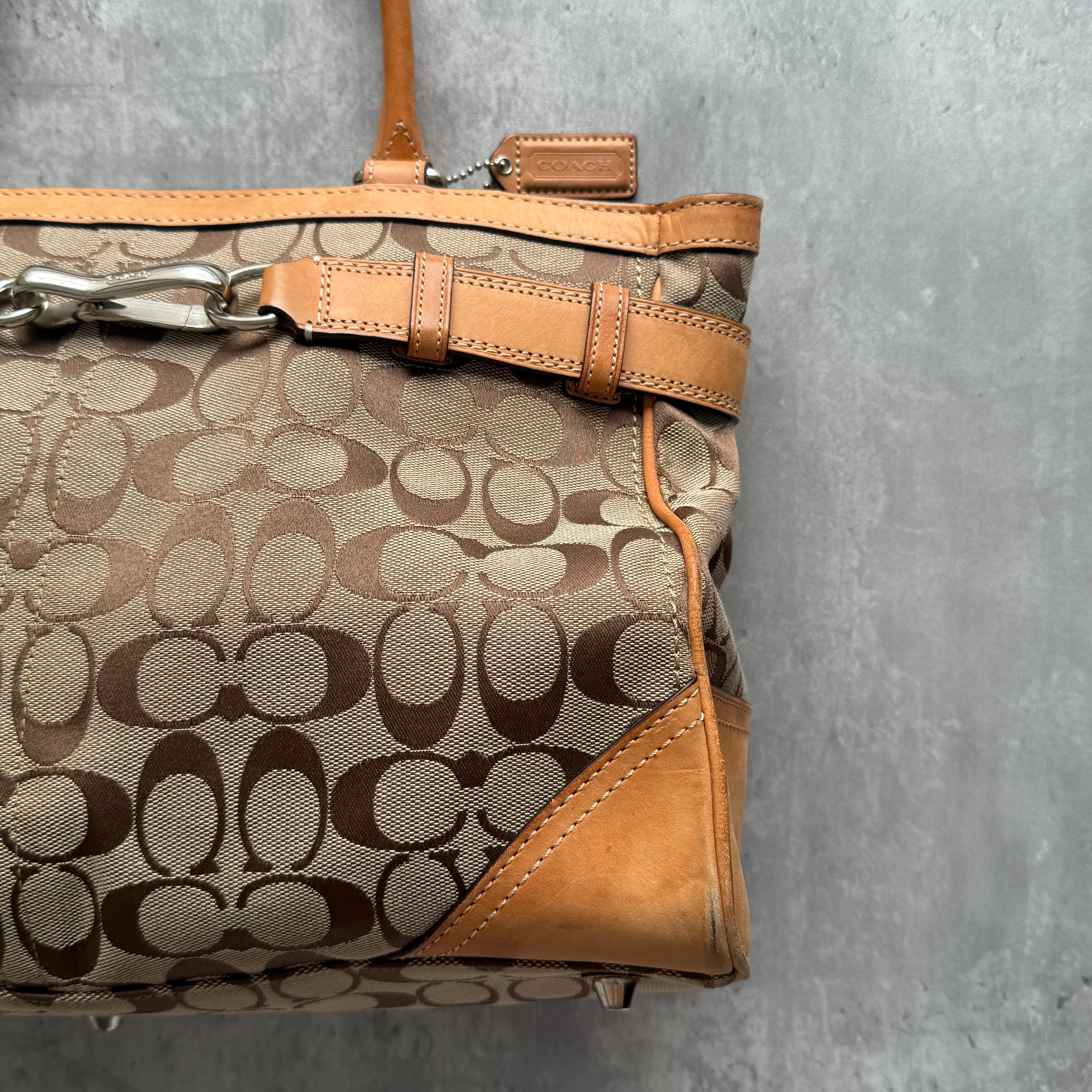 Coach Signature Hamptons Carryall HandBag Tan/Beige