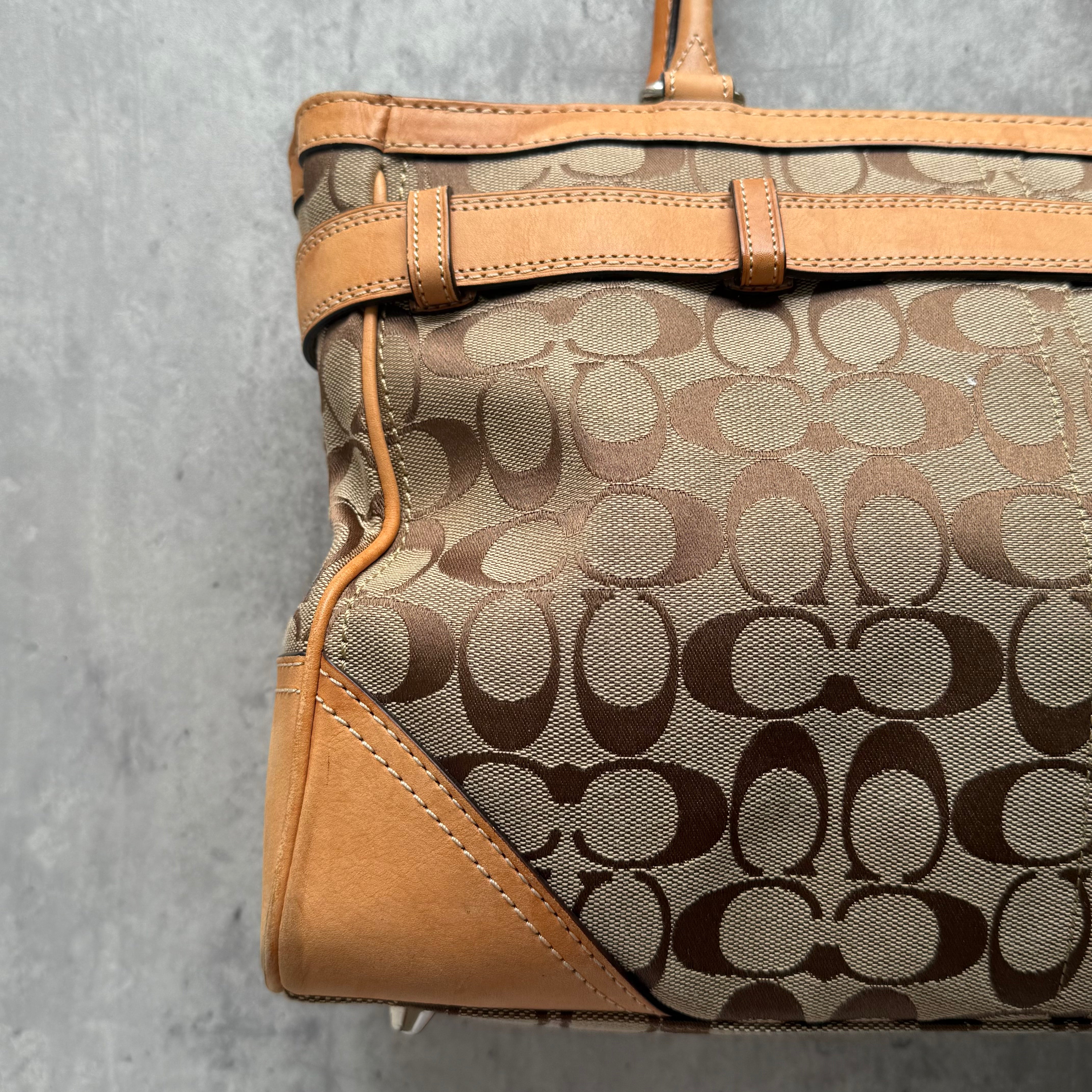 Coach Signature Hamptons Carryall HandBag Tan/Beige