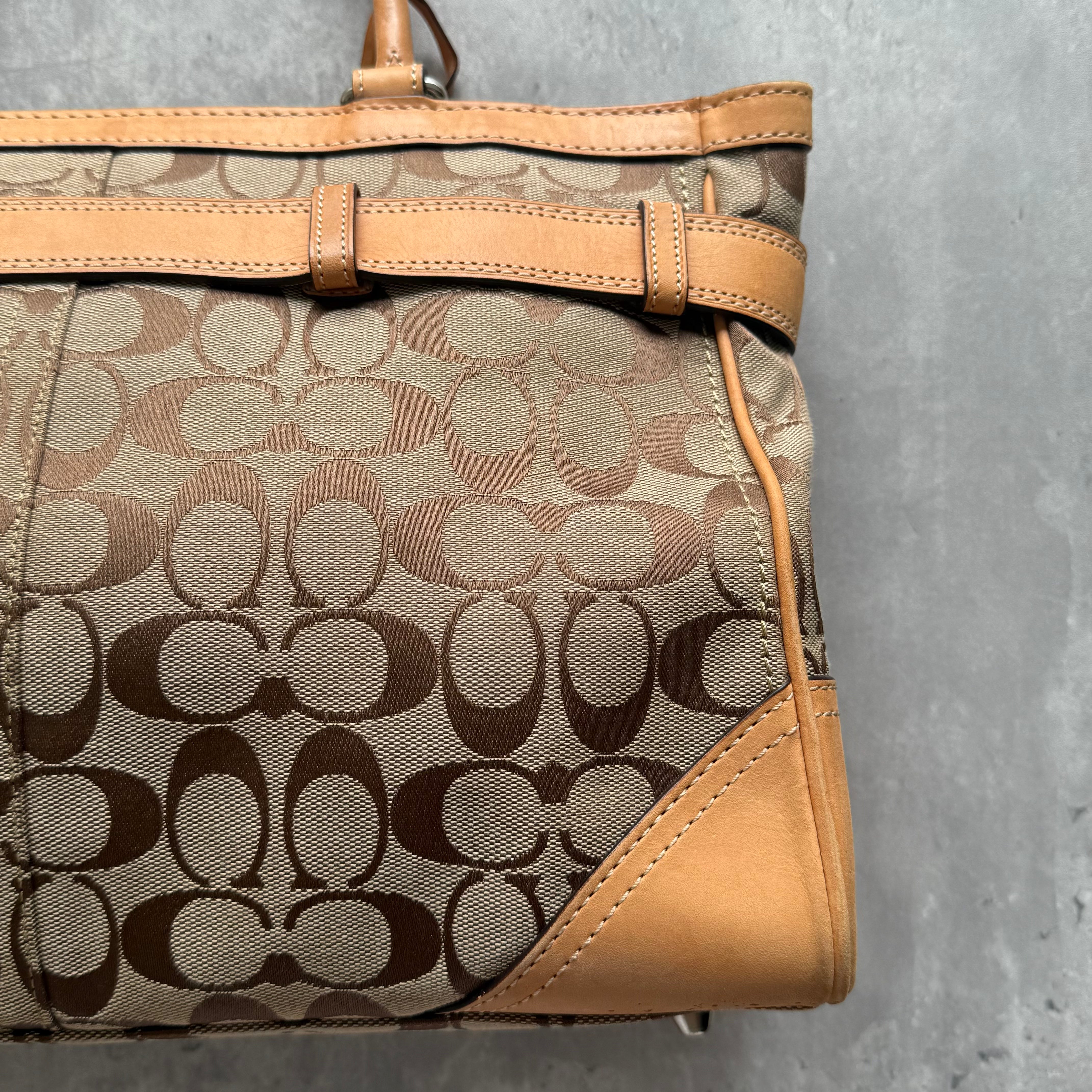 Coach Signature Hamptons Carryall HandBag Tan/Beige