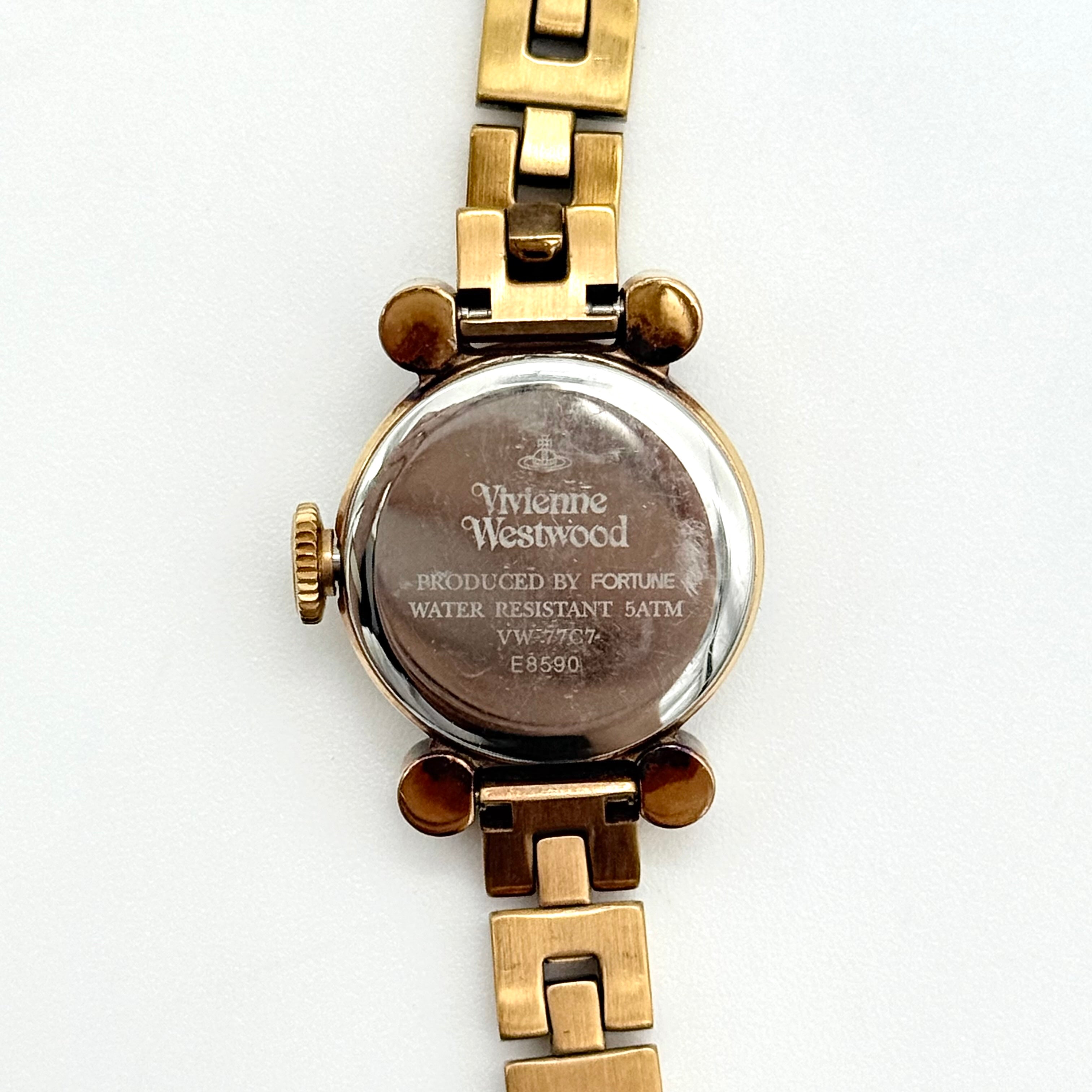 Vivienne Westwood Orb Diamond Shell VW-77C7 Watch Gold