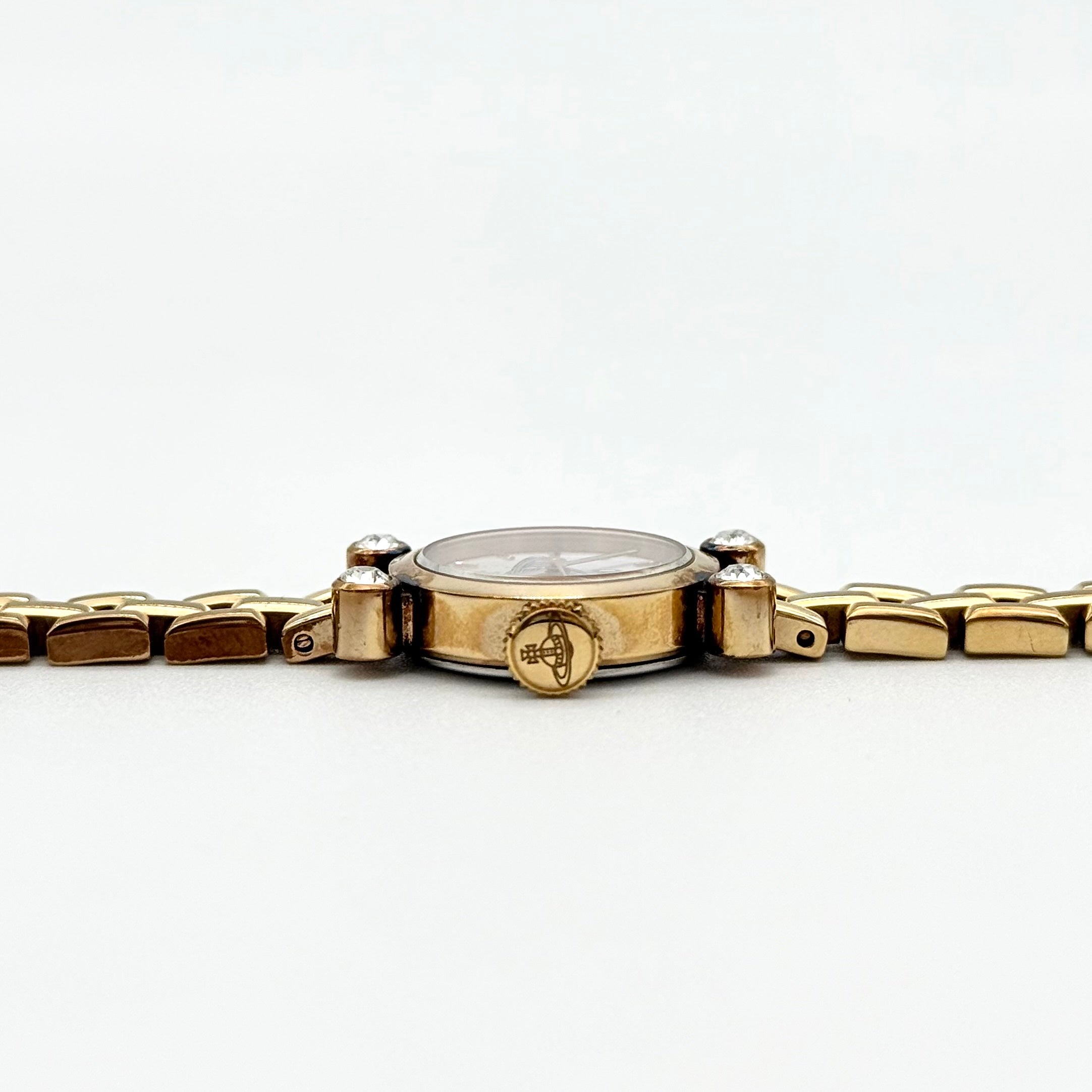 Vivienne Westwood Orb Diamond Shell VW-77C7 Watch Gold