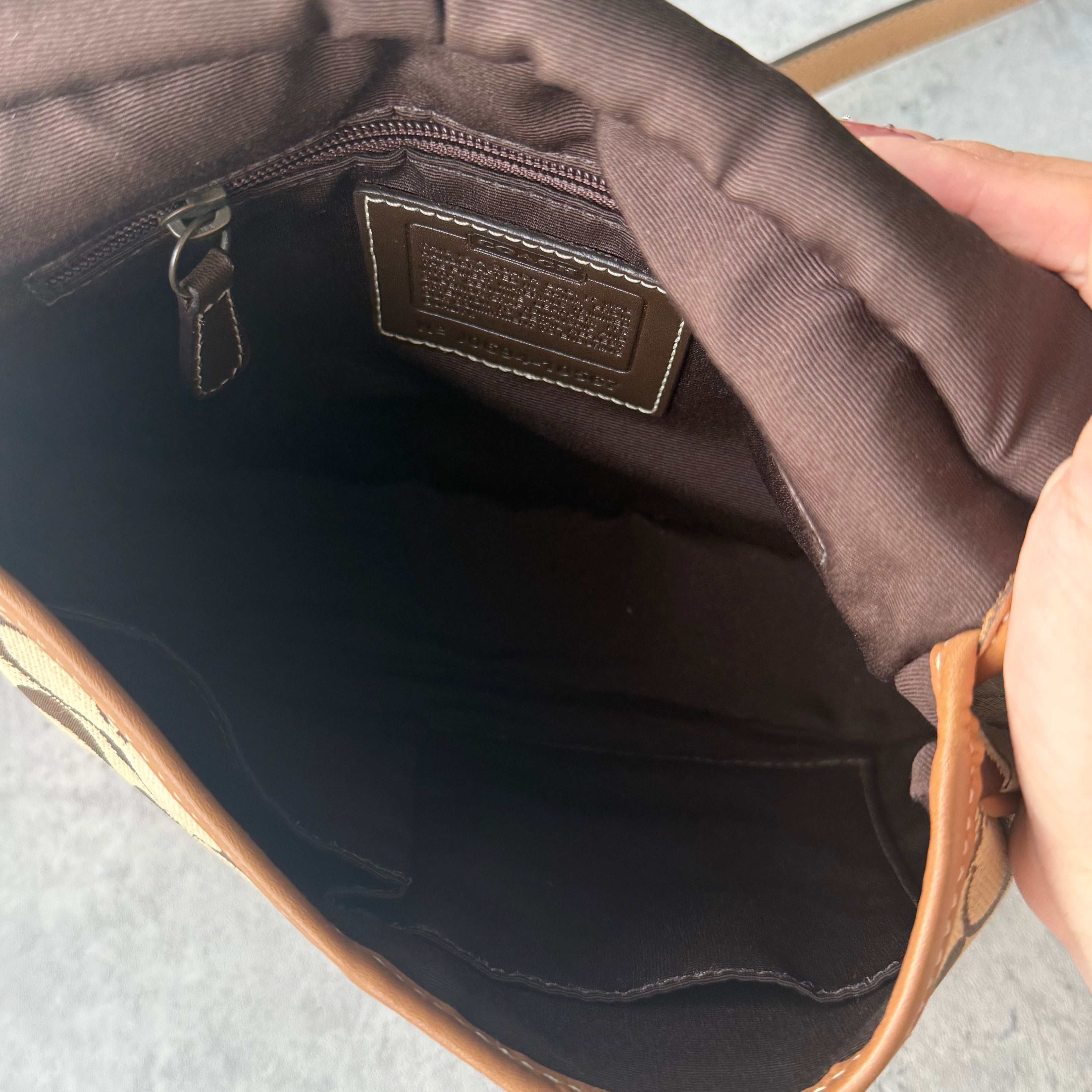 Coach Signature Turnlock Crossbody Bag Tan/Beige