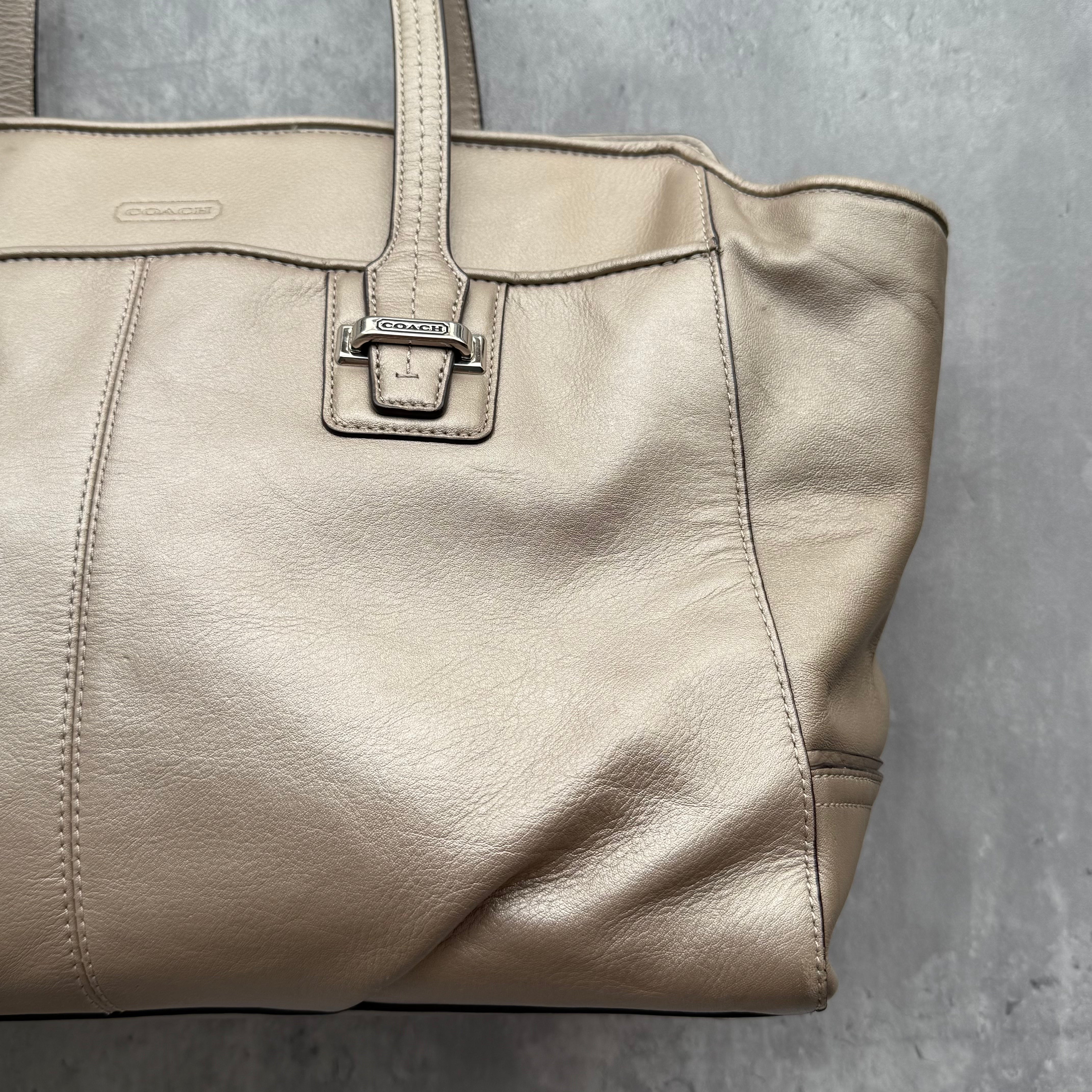 Coach Taylor Leather Alexis Carryall ShoulderBag Beige