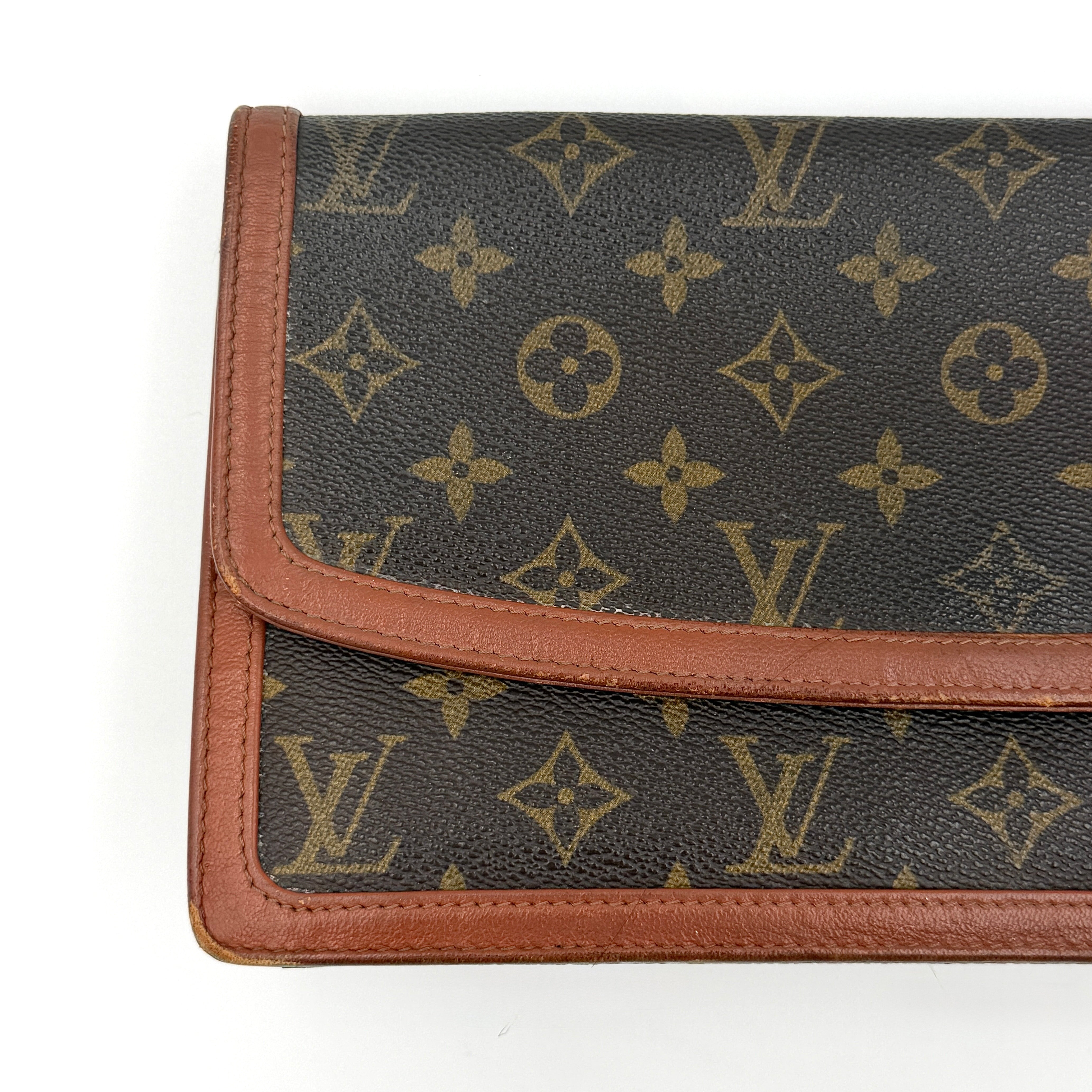 Louis Vuitton Monogram Pochette Dame Clutch Bag