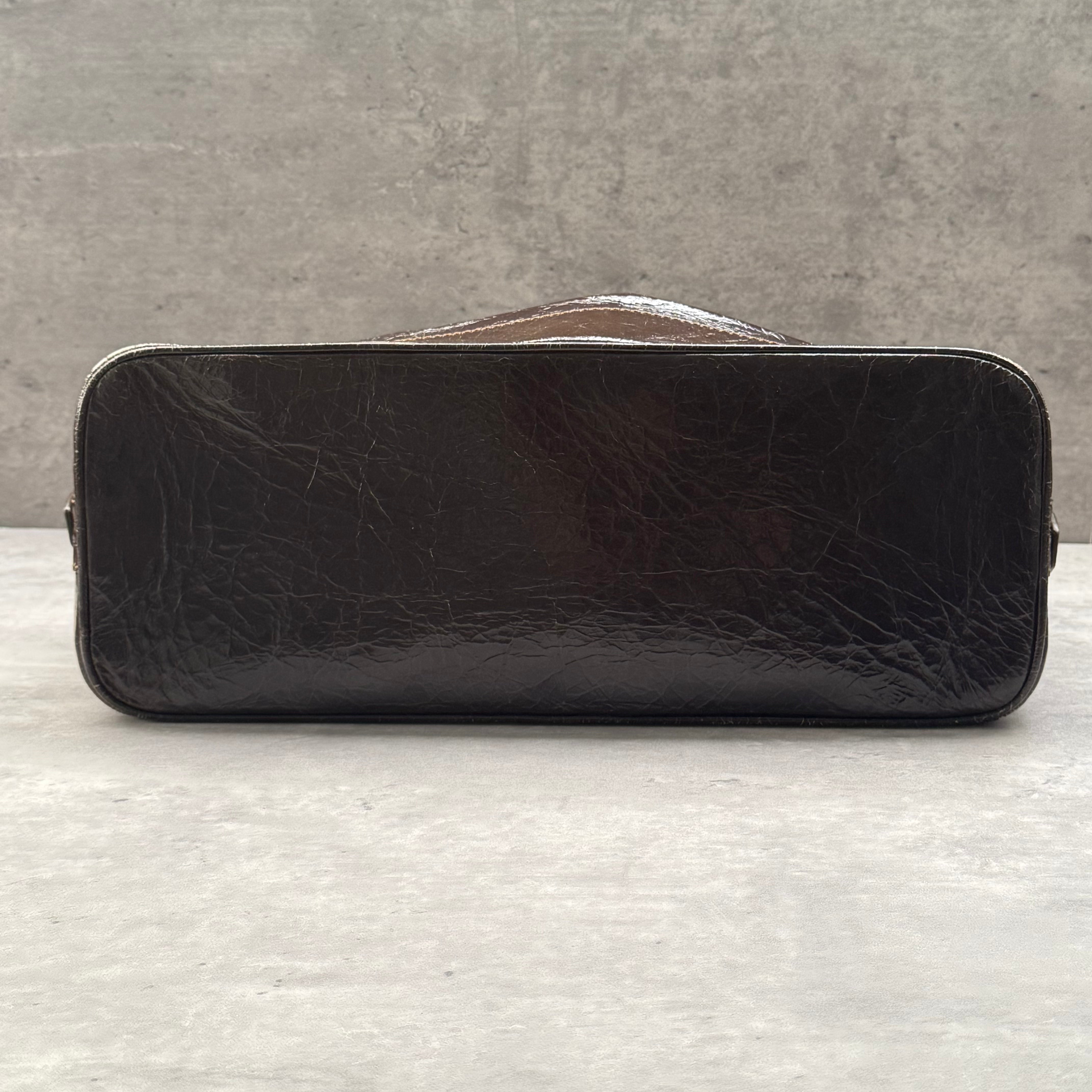 Celine 2007 Crinkled Patent Leather ShoulderBag Brown