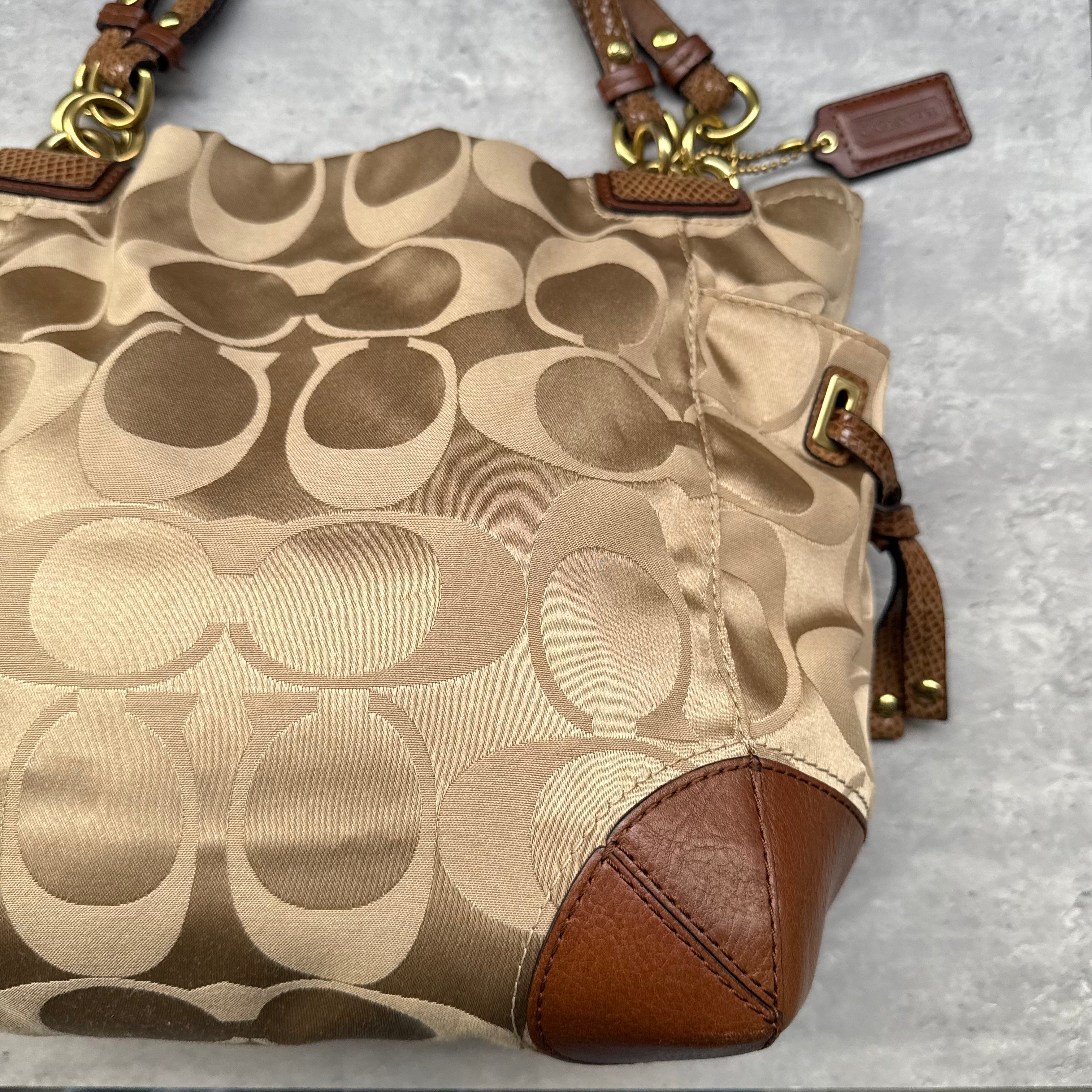 Coach Signature Peyton Hobo ShoulderBag Beige/Brown