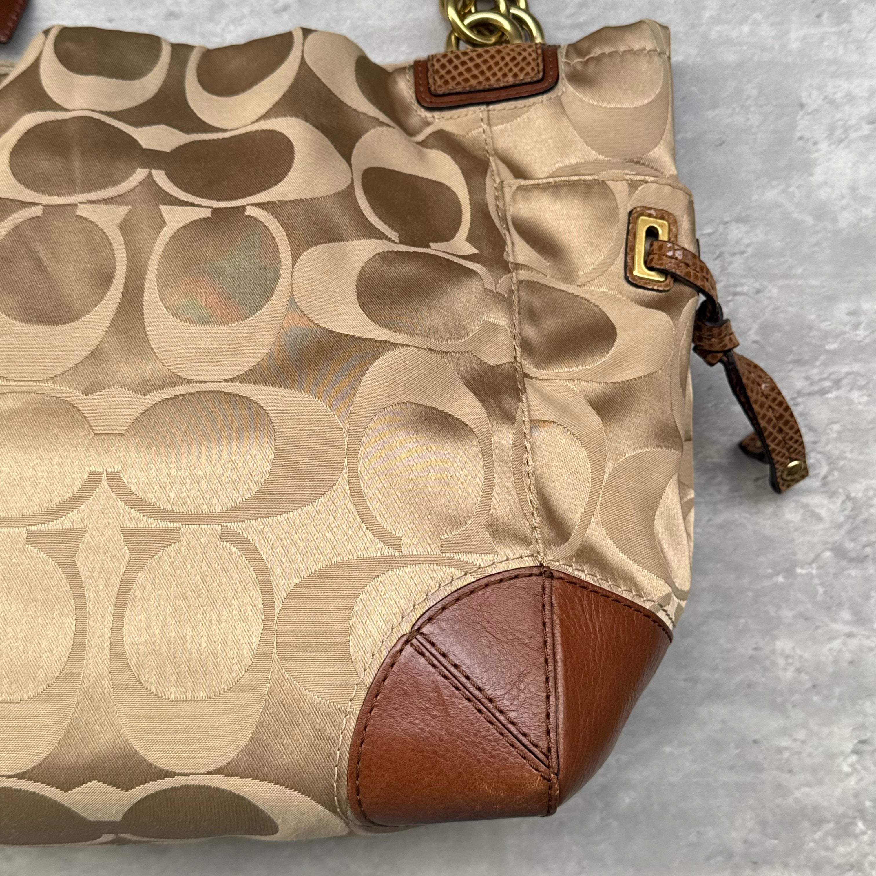 Coach Signature Peyton Hobo ShoulderBag Beige/Brown