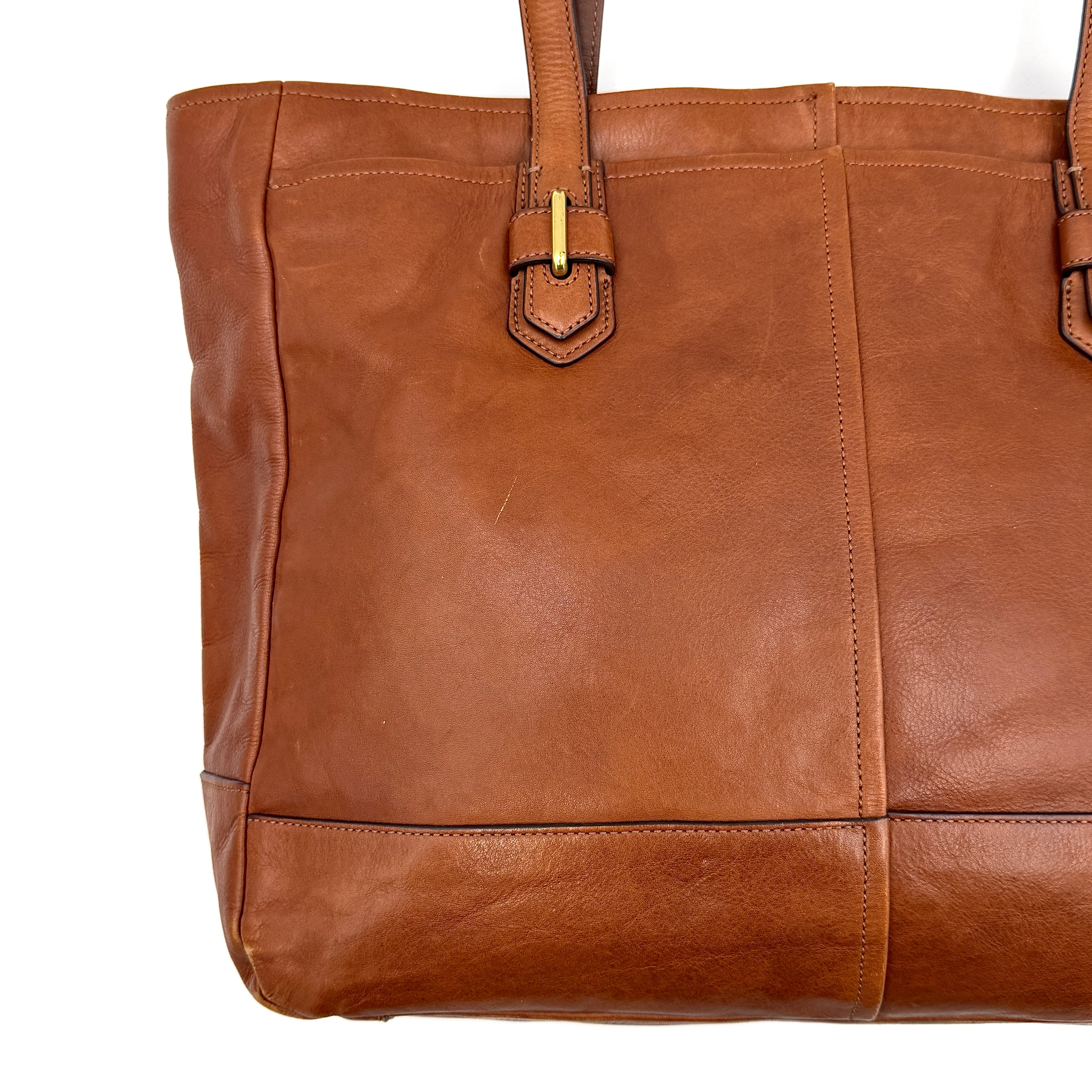 Coach Chelsea Jayden Shoulder Bag in rich brown grained leather, with gold-tone turn-lock and subtle pleated detailing.