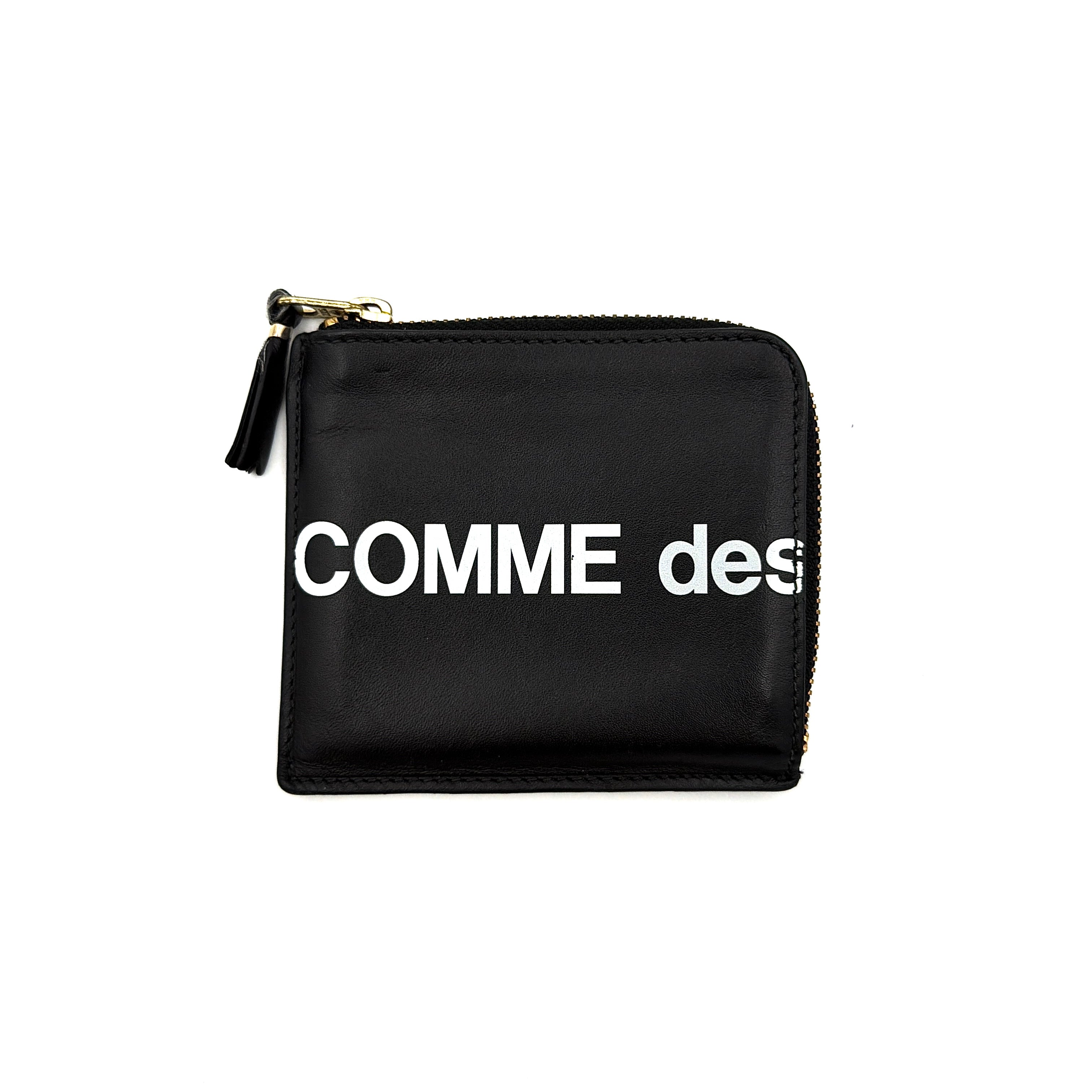 COMME de GARÇONS Huge Logo Zip Wallet Black