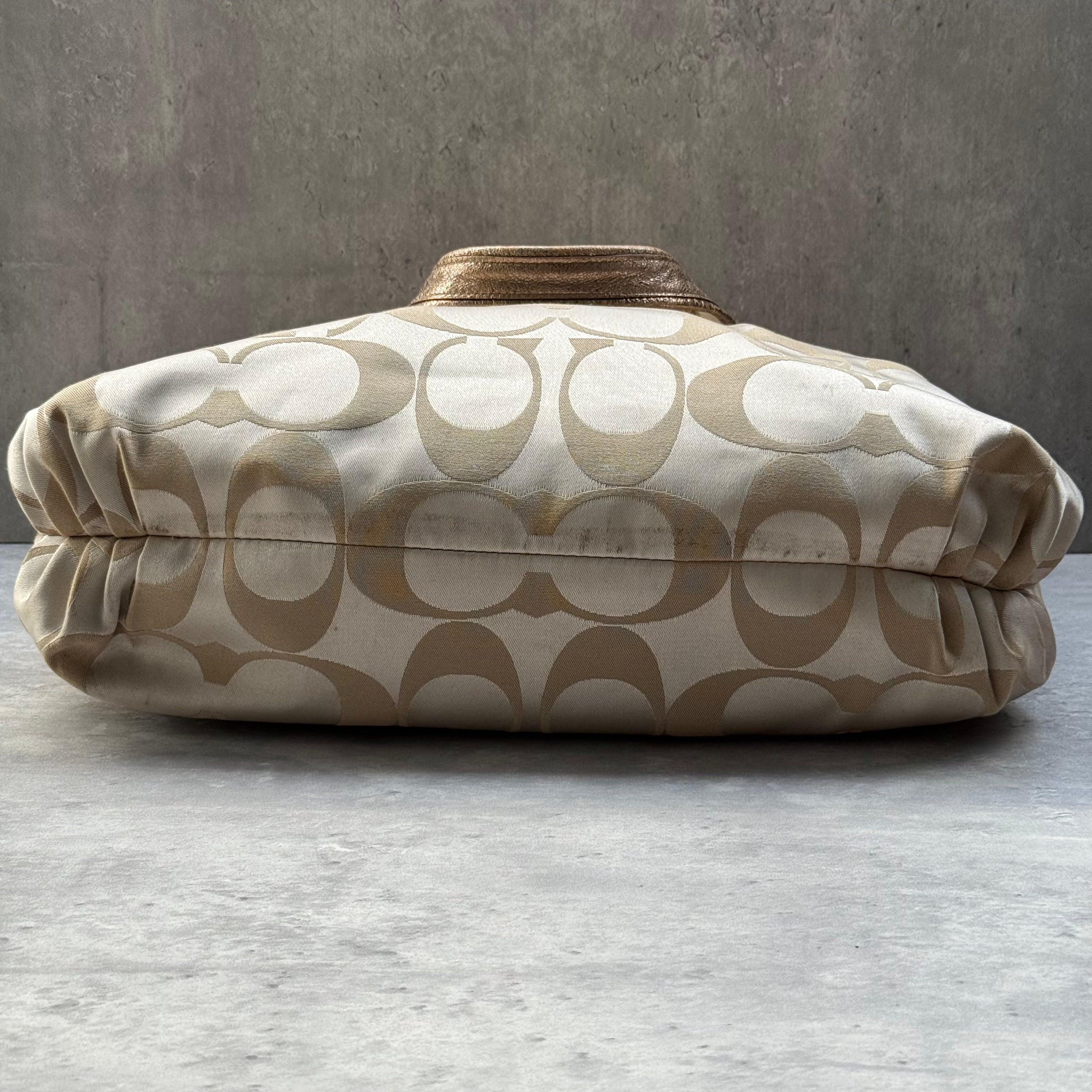 Coach Signature Daisy Poppy Tote Bag Gold/Beige