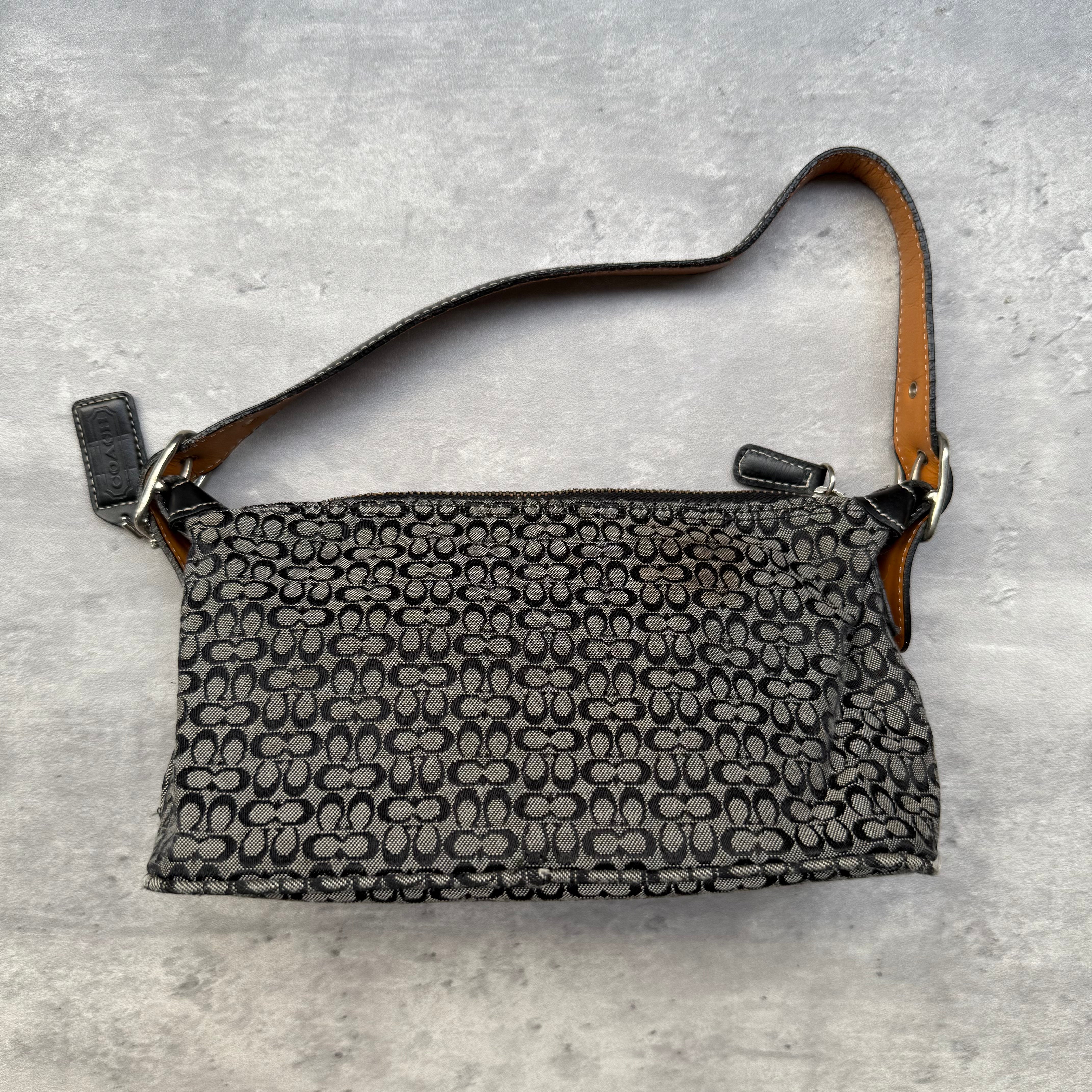 Coach Signature Hobo Shoulder Bag Grey/Black