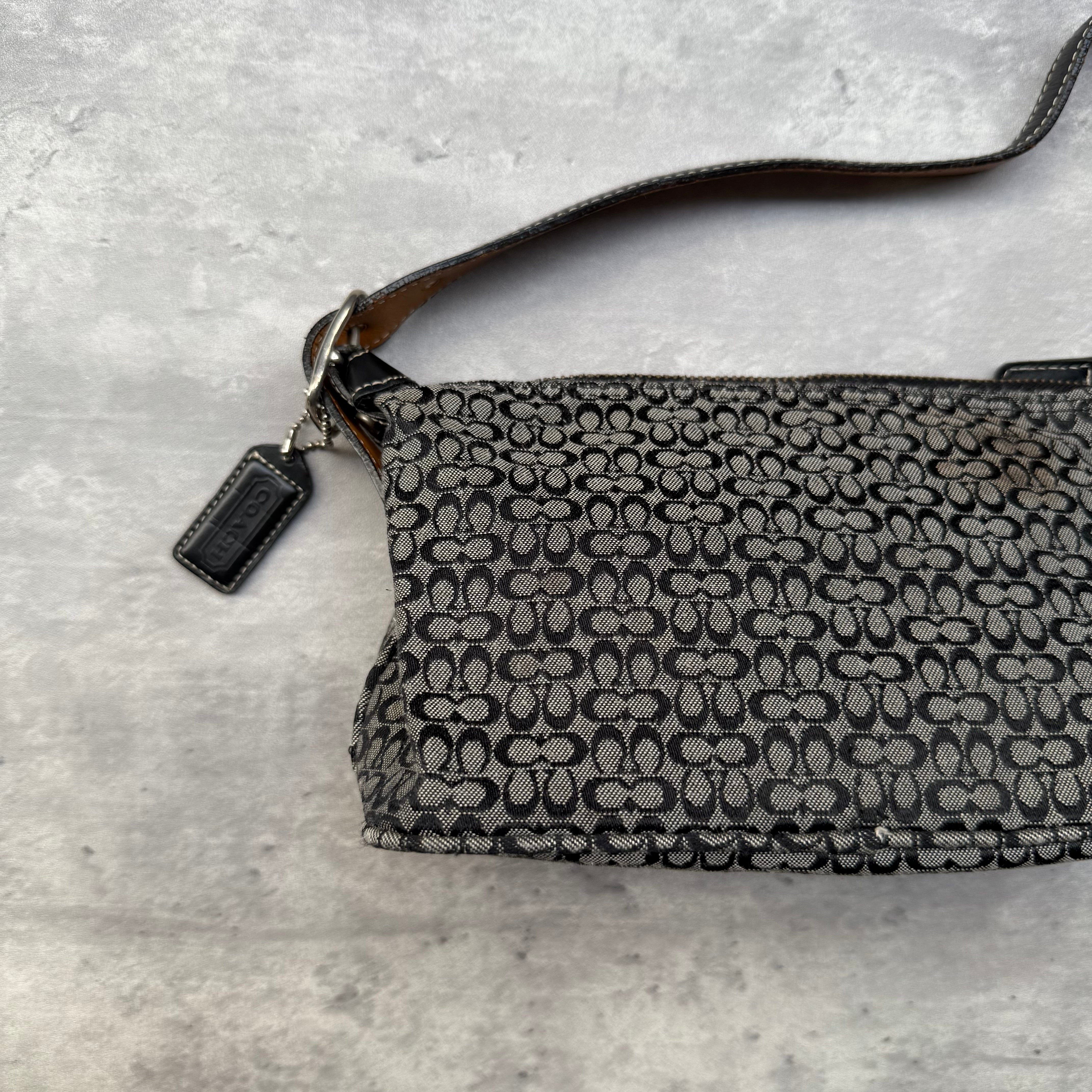 Coach Signature Hobo Shoulder Bag Grey/Black