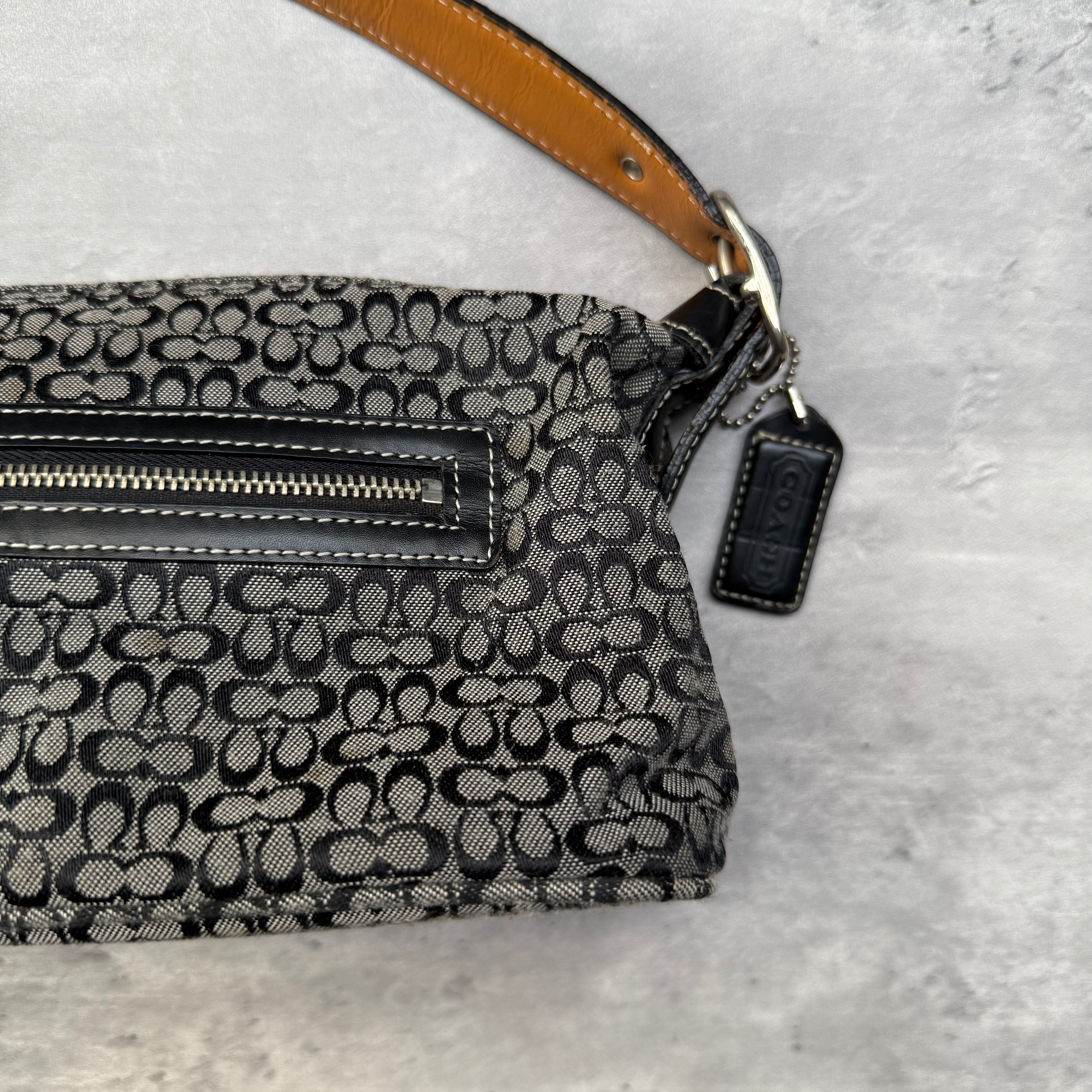 Coach Signature Hobo Shoulder Bag Grey/Black