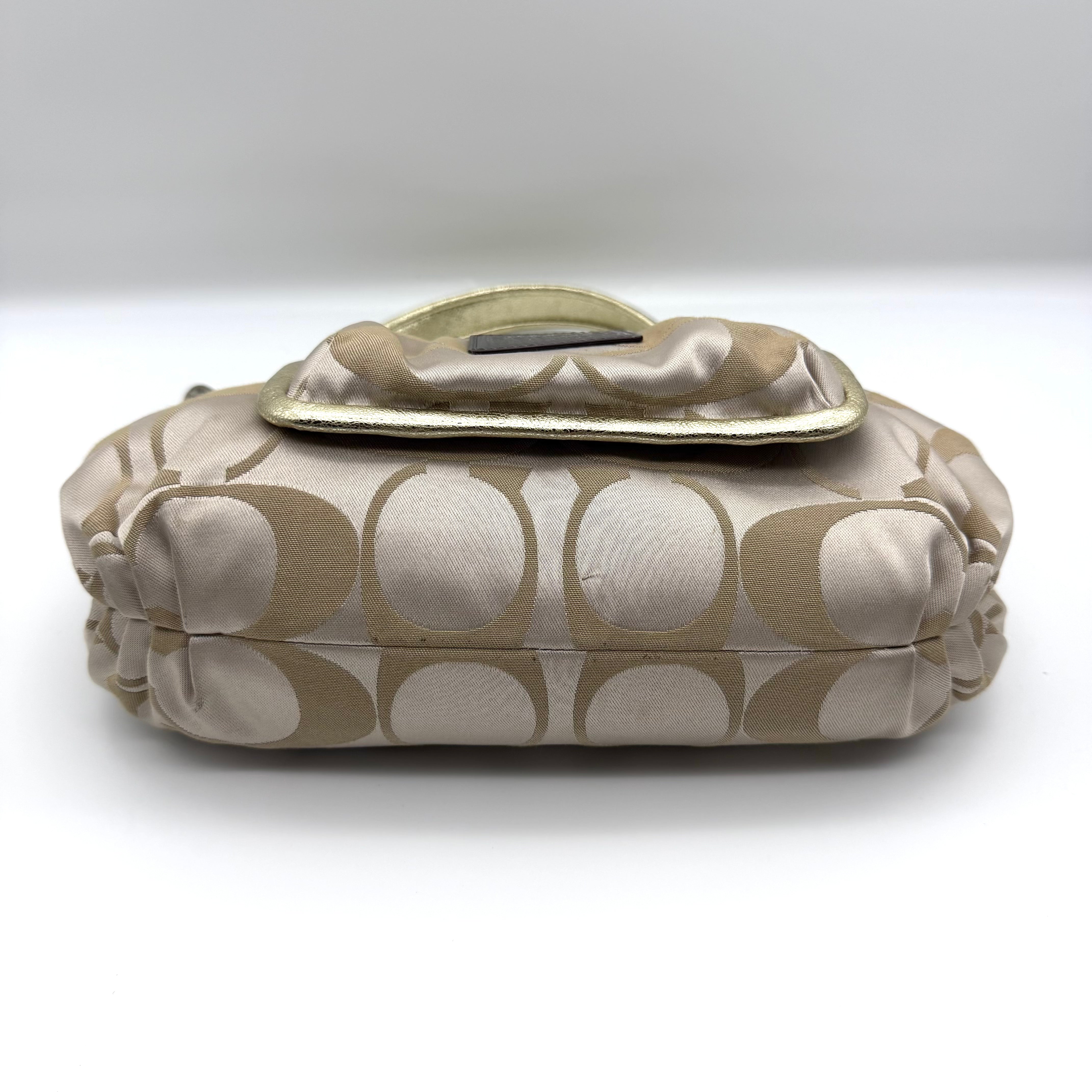 Coach 2Way Signature Shoulder Bag Cream/Gold