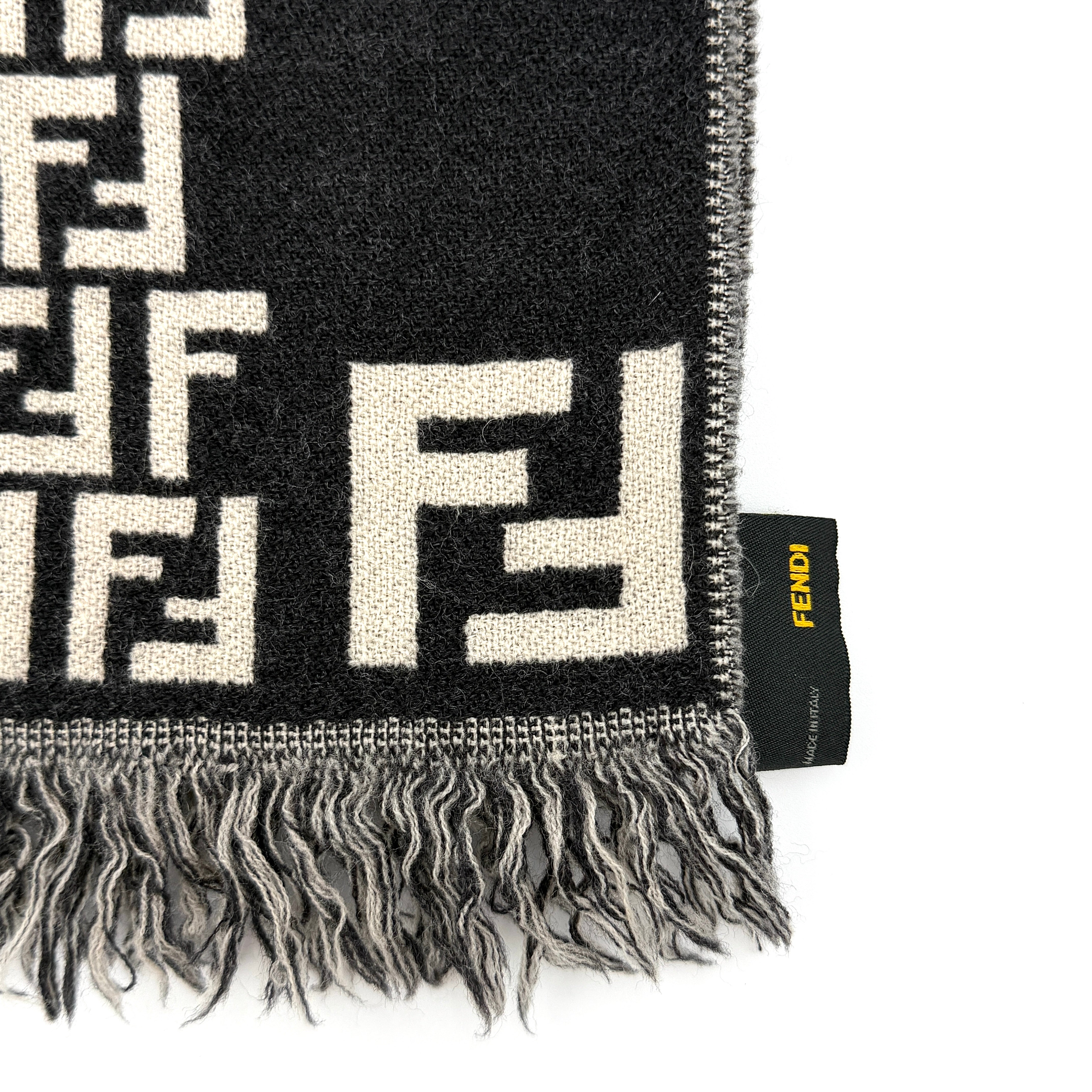 Fendi FF Zucca Wool Scarf Black/Grey