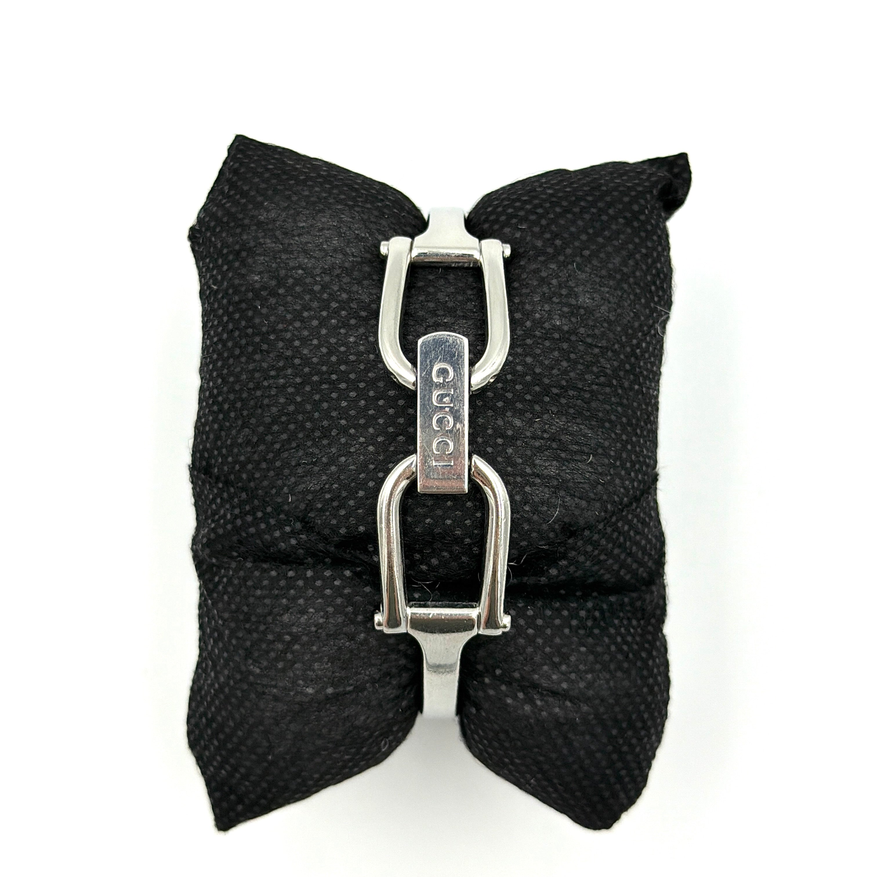 Gucci 1500L Bangle Watch Silver