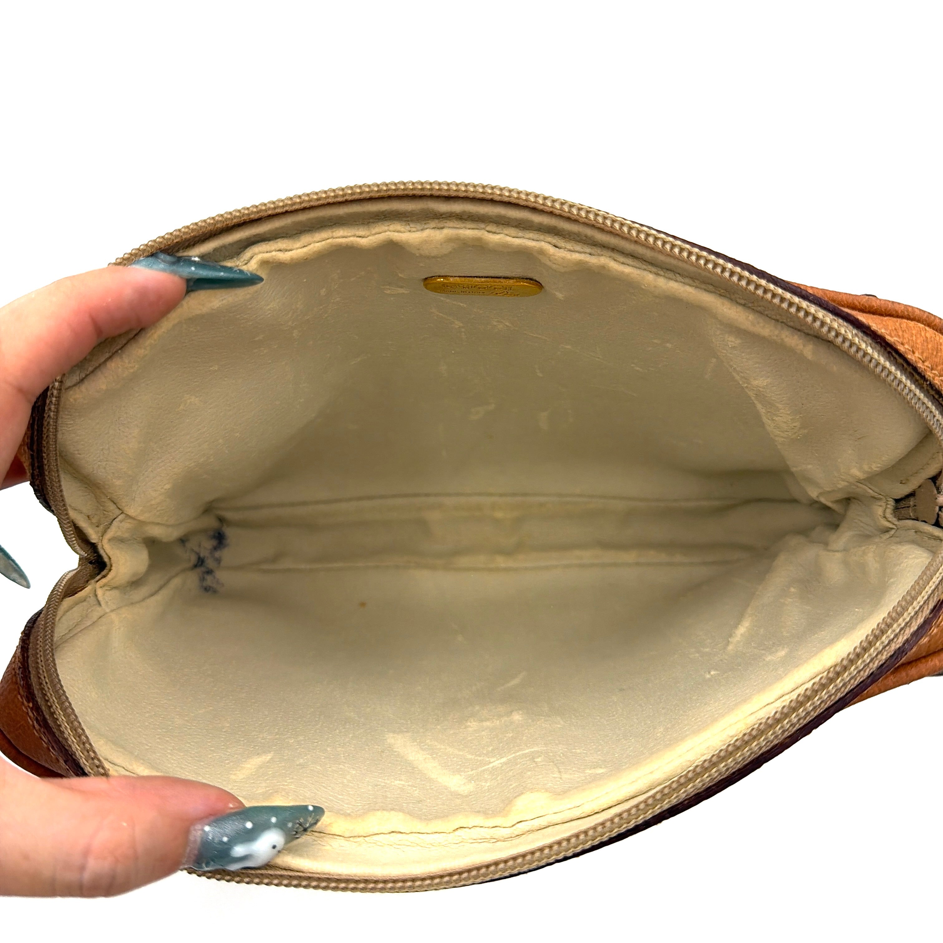 Gucci GG Plus Supreme Monogram Clutch Bag Beige/Tan