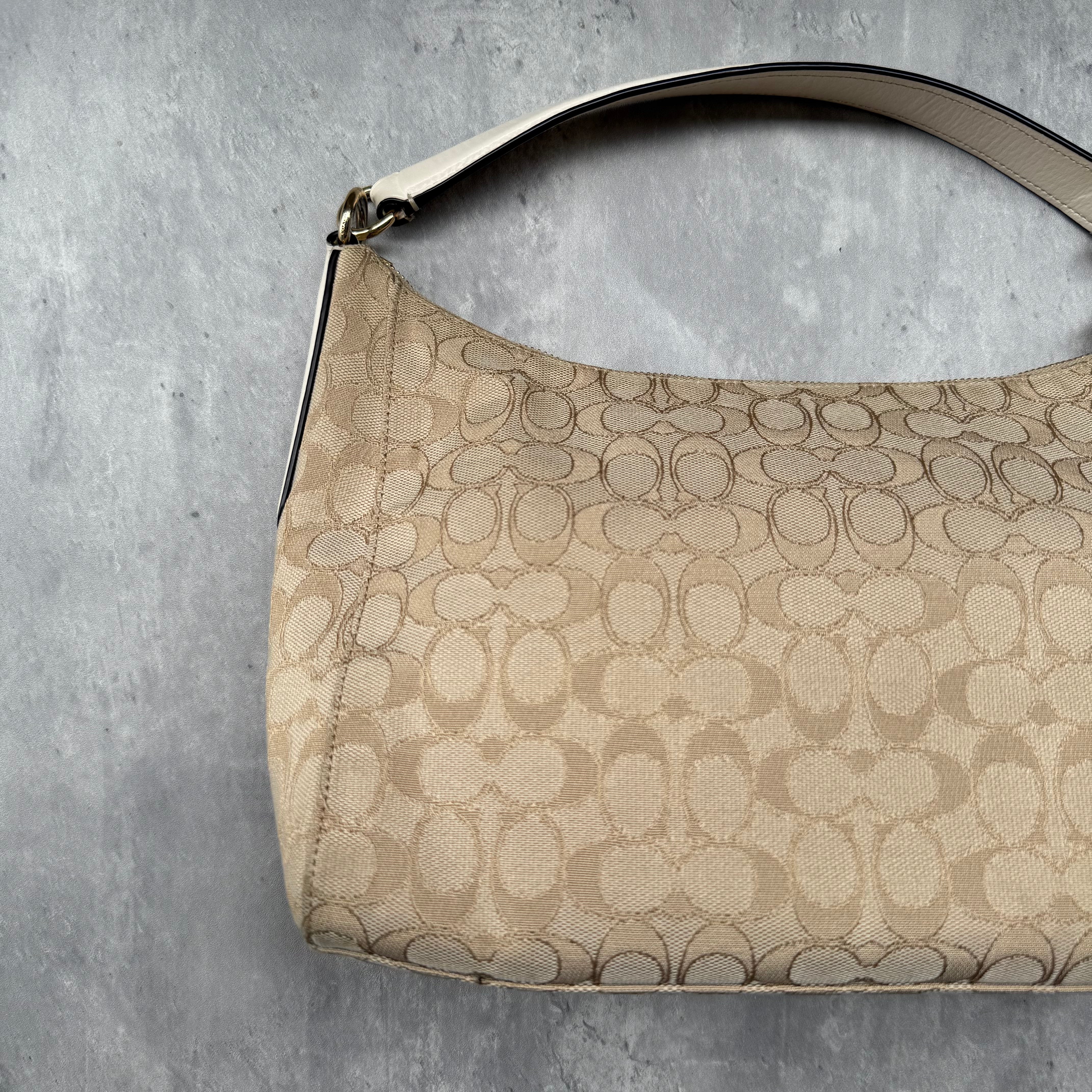 Coach Signature Celeste Hobo ShoulderBag Beige/White