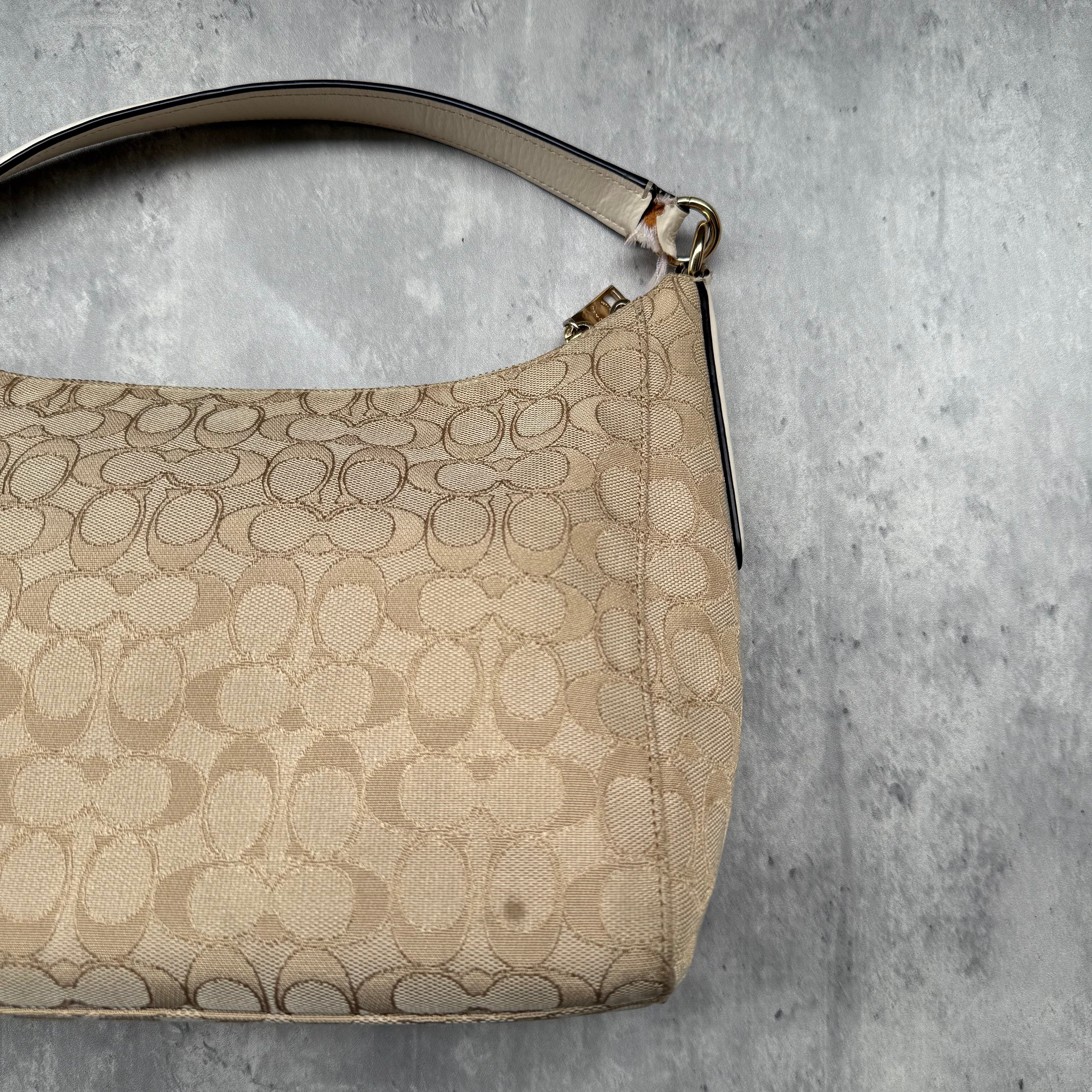 Coach Signature Celeste Hobo ShoulderBag Beige/White