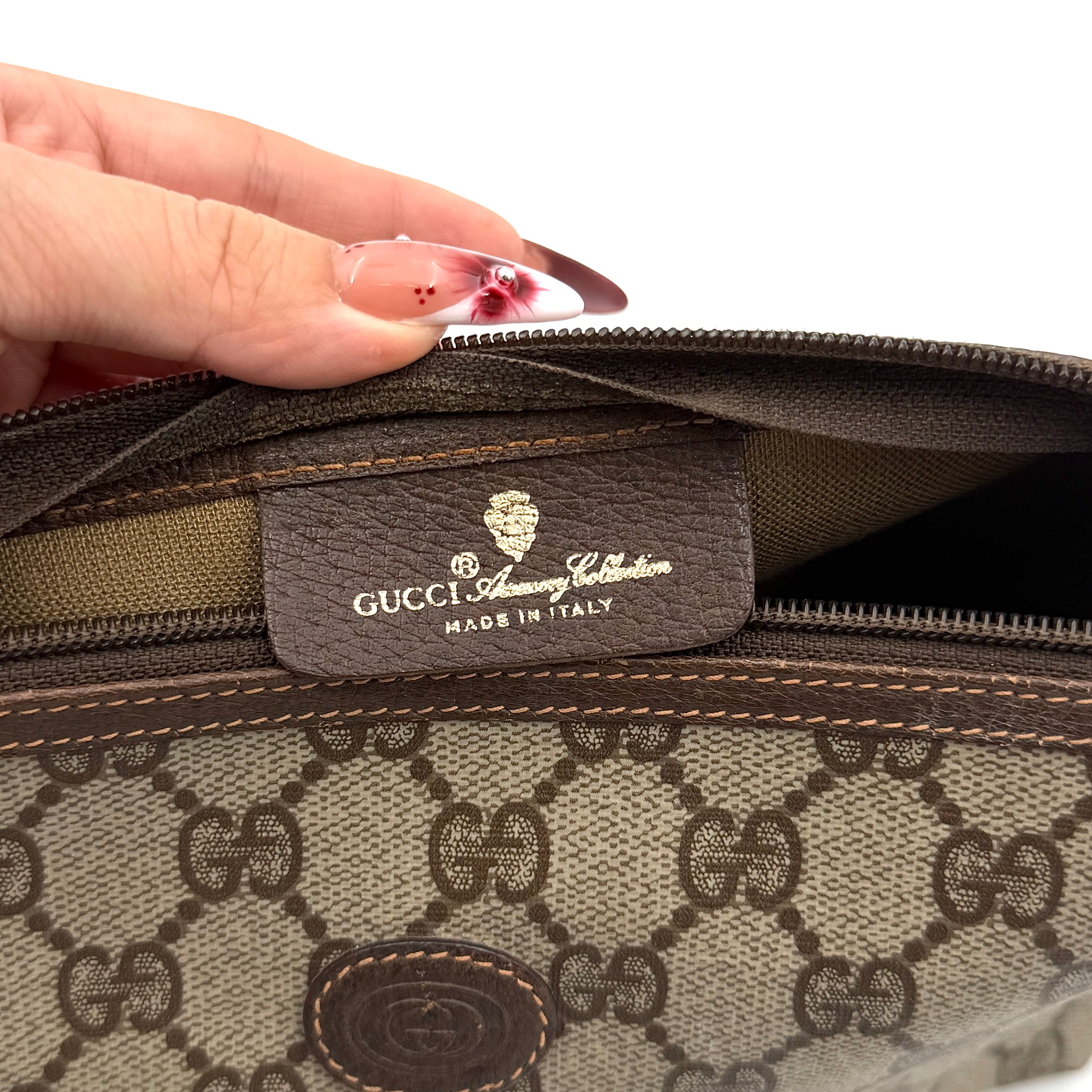 Gucci GG Monogram Supreme Clutch Bag Beige