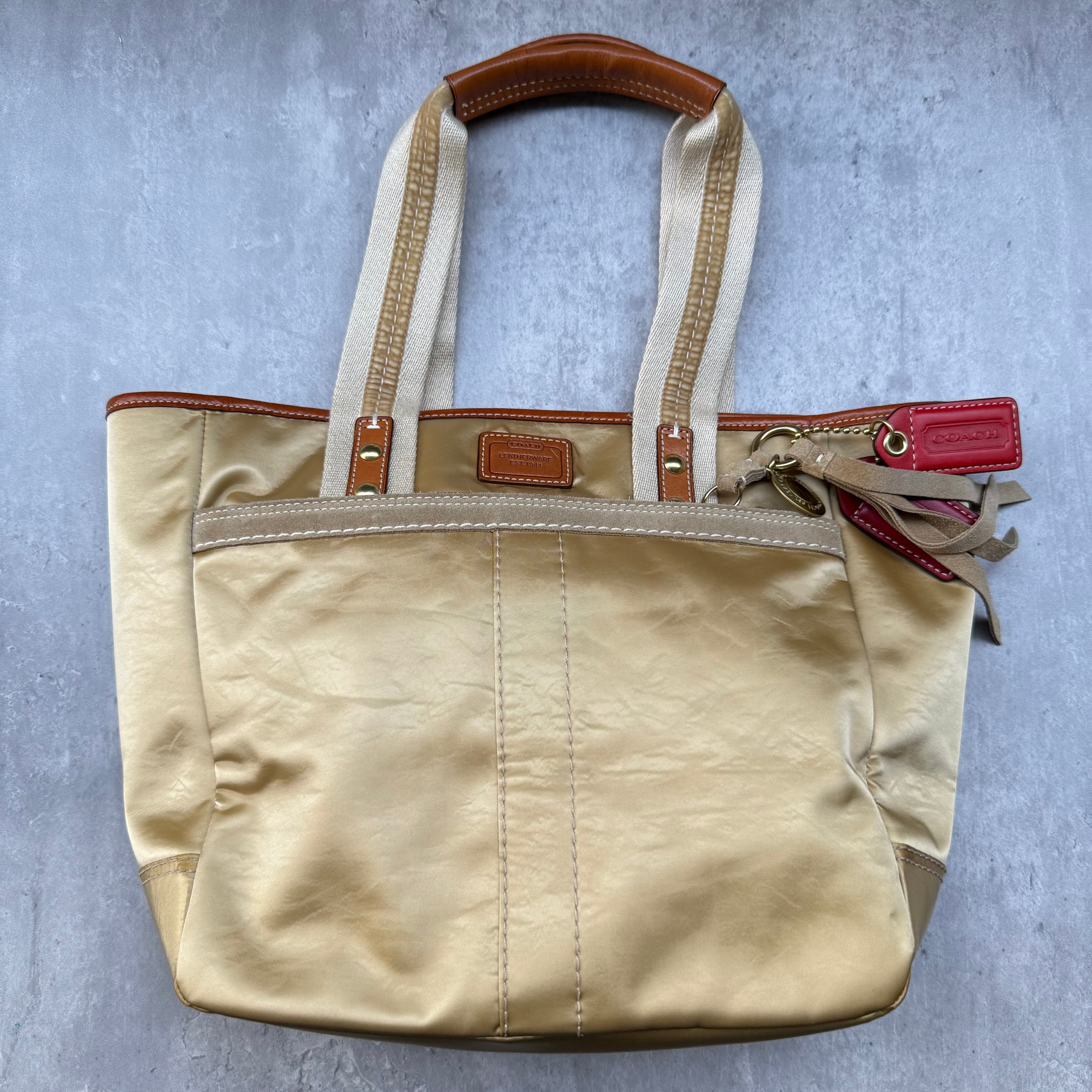 Coach Signature Hampton Tote Bag Gold