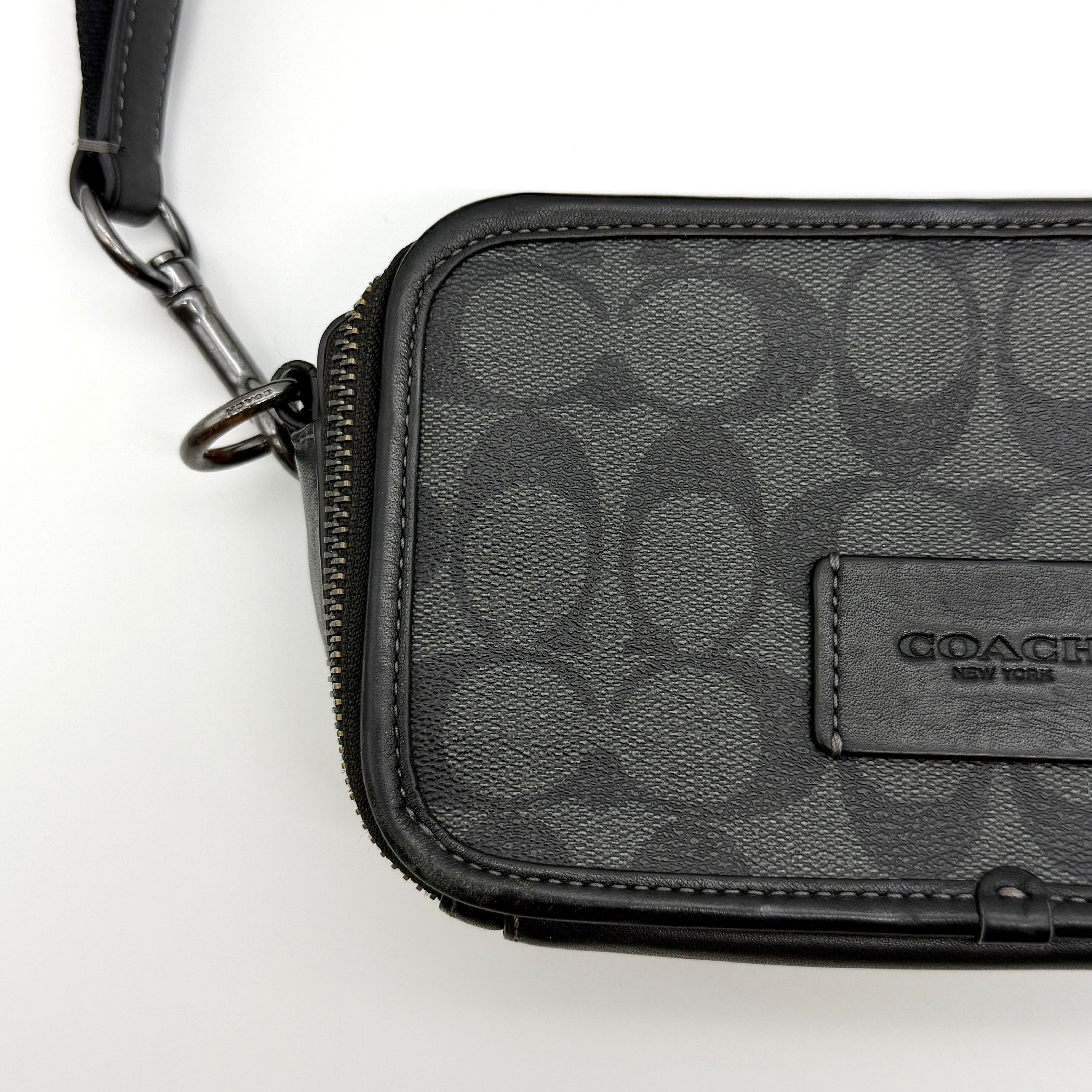 Coach Signature Graham Crossbody Bag Black/Grey
