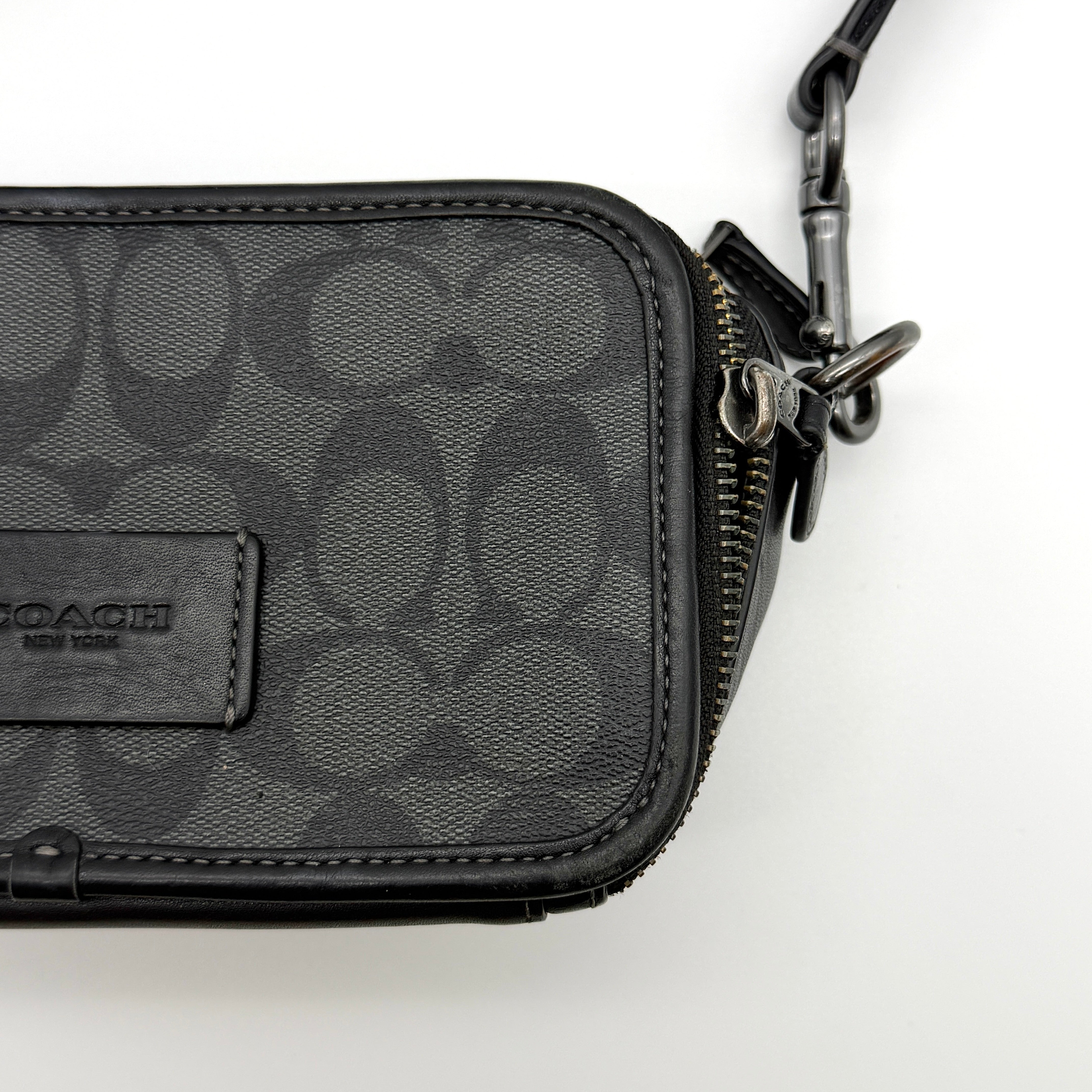 Coach Signature Graham Crossbody Bag Black/Grey