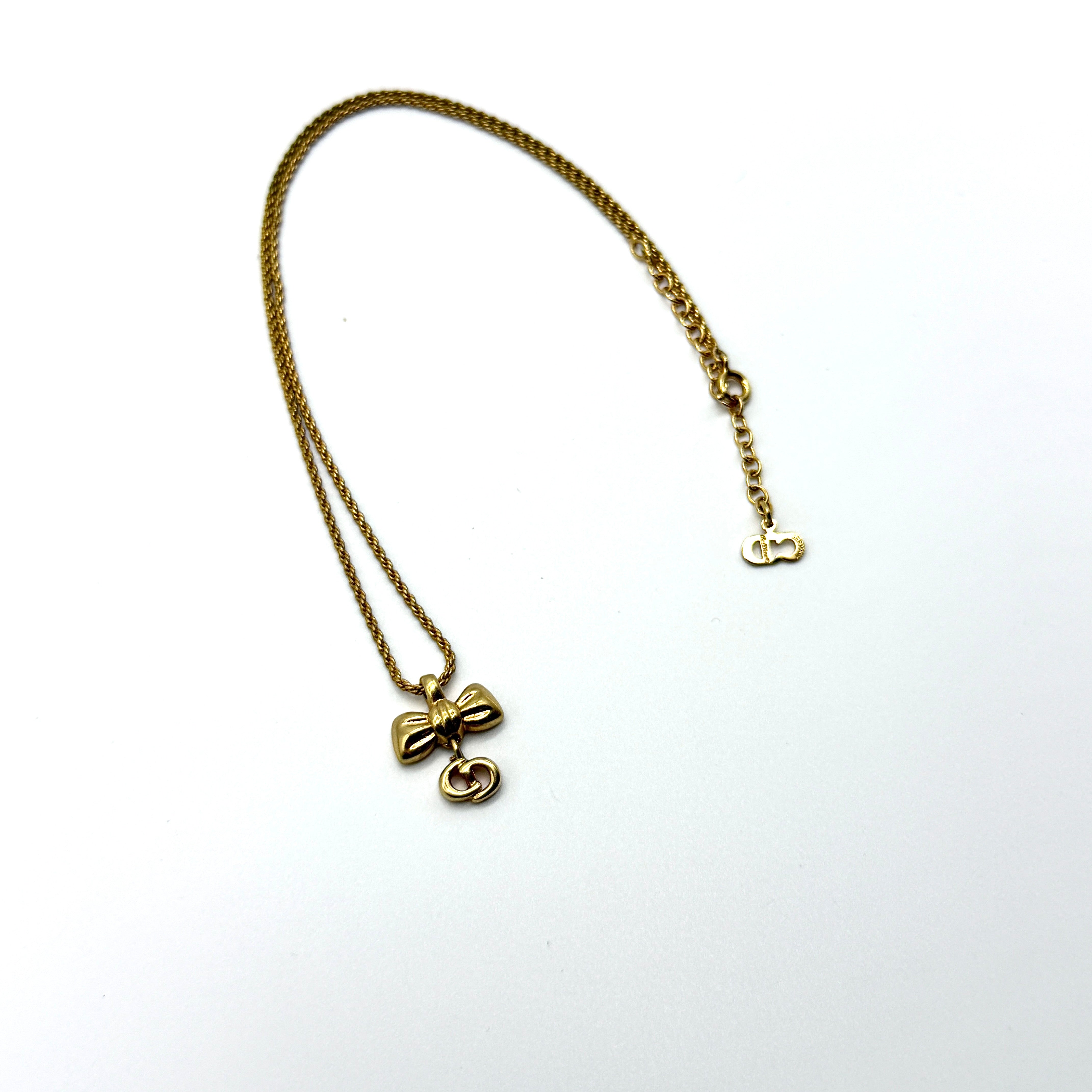 Dior Ribbon Necklace Gold