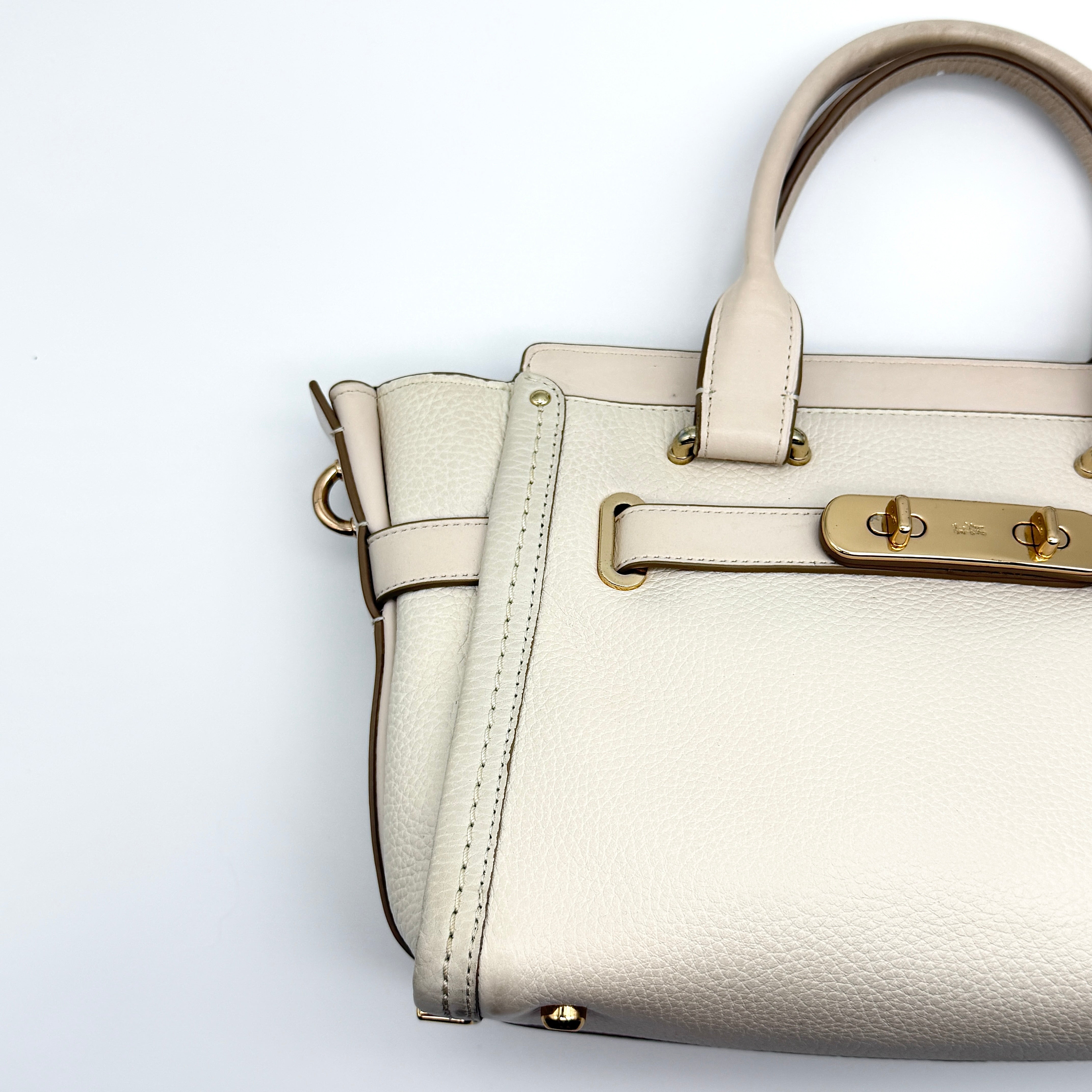 Coach 2Way Swagger Carryall Handbag White