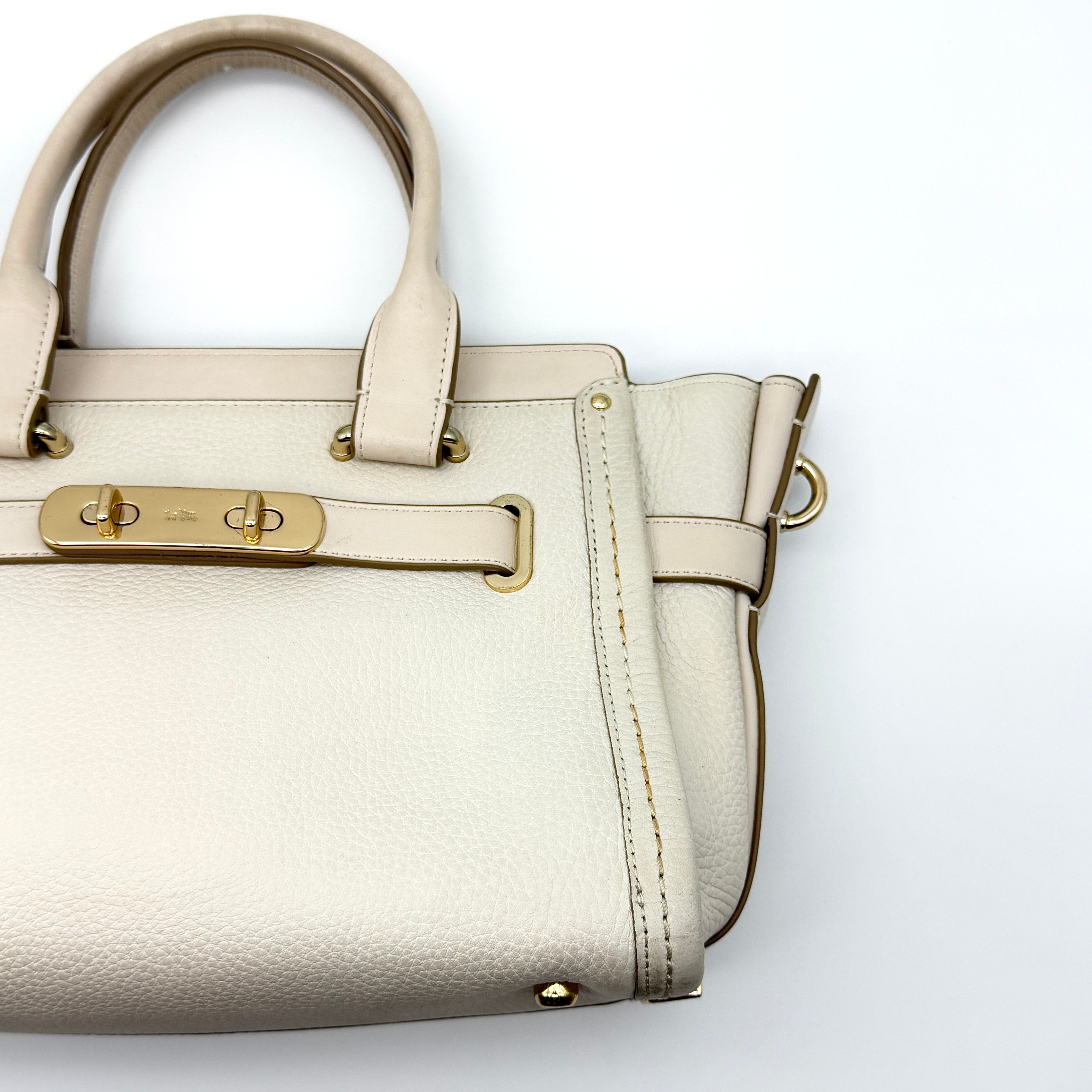 Coach 2Way Swagger Carryall Handbag White