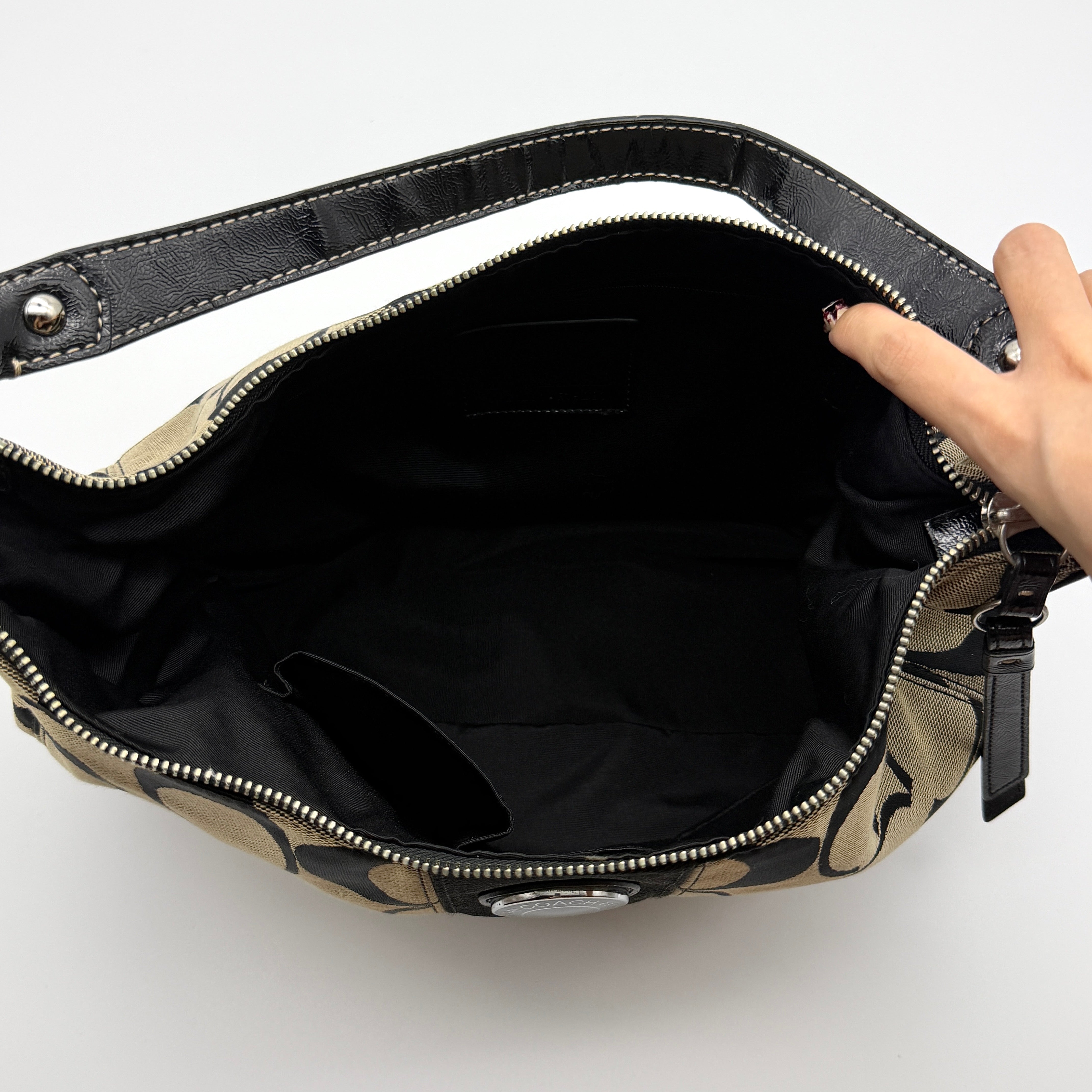 Coach Signature Stripe Shoulder Bag Black/Grey