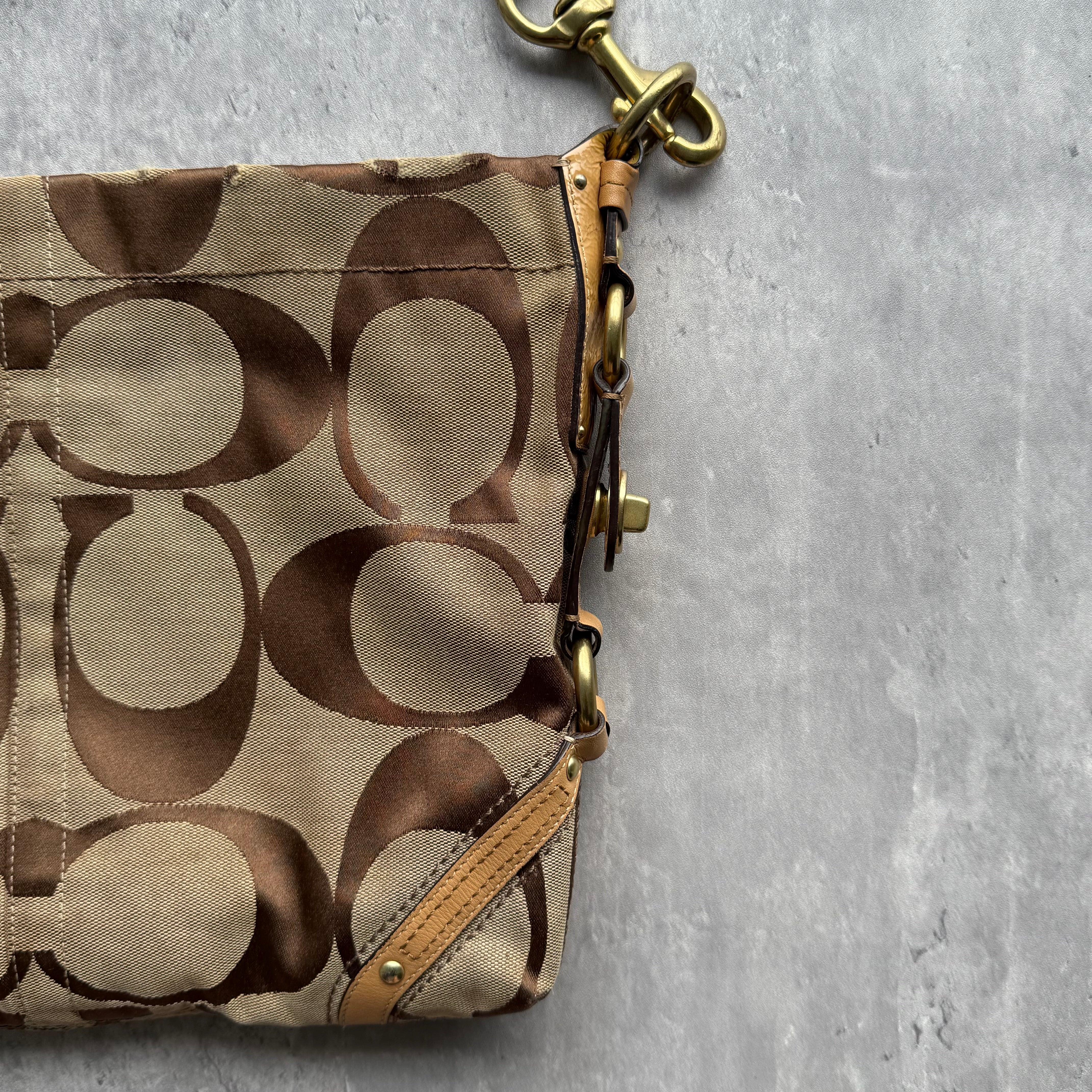 Coach Signature Carly ShoulderBag Beige