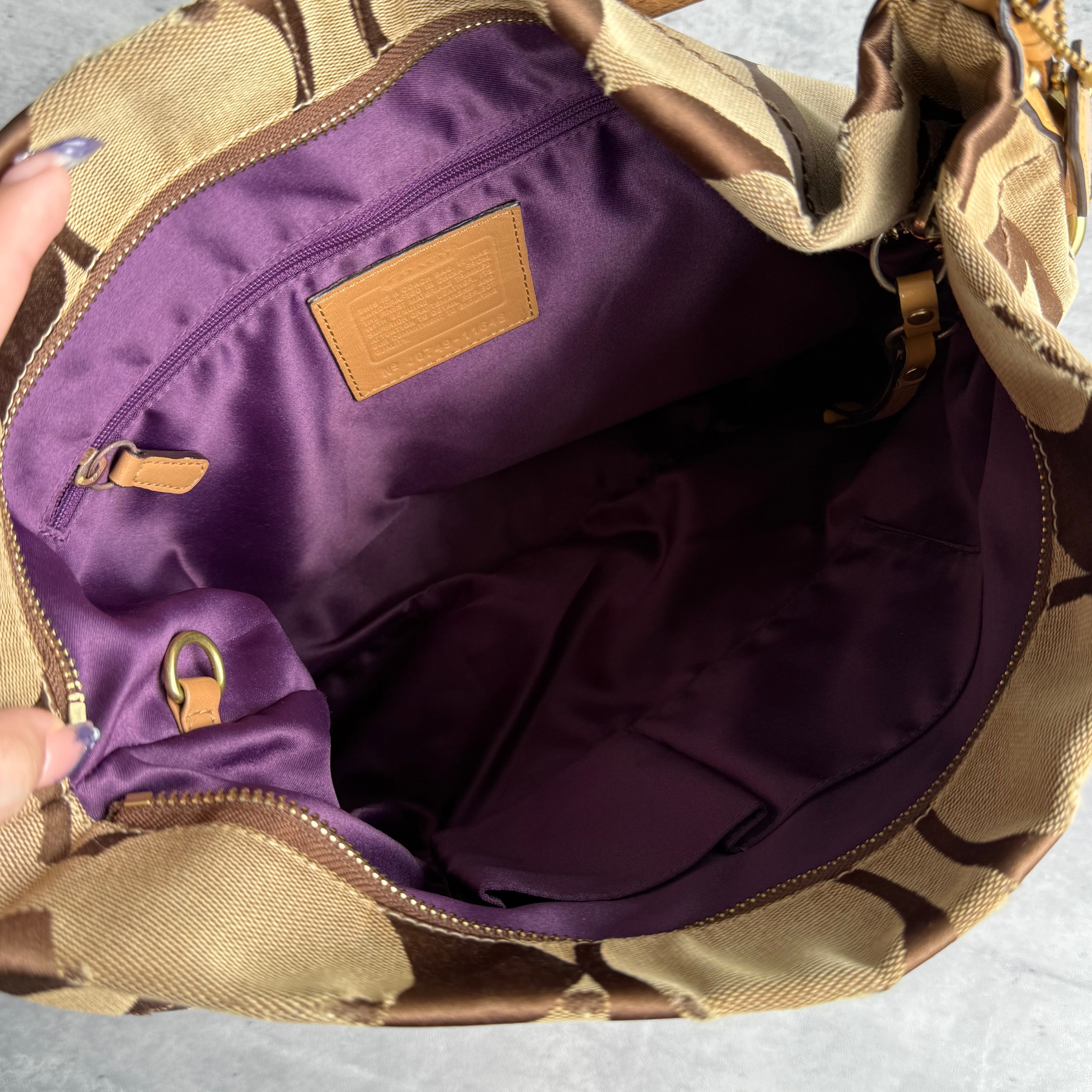 Coach Signature Carly ShoulderBag Beige