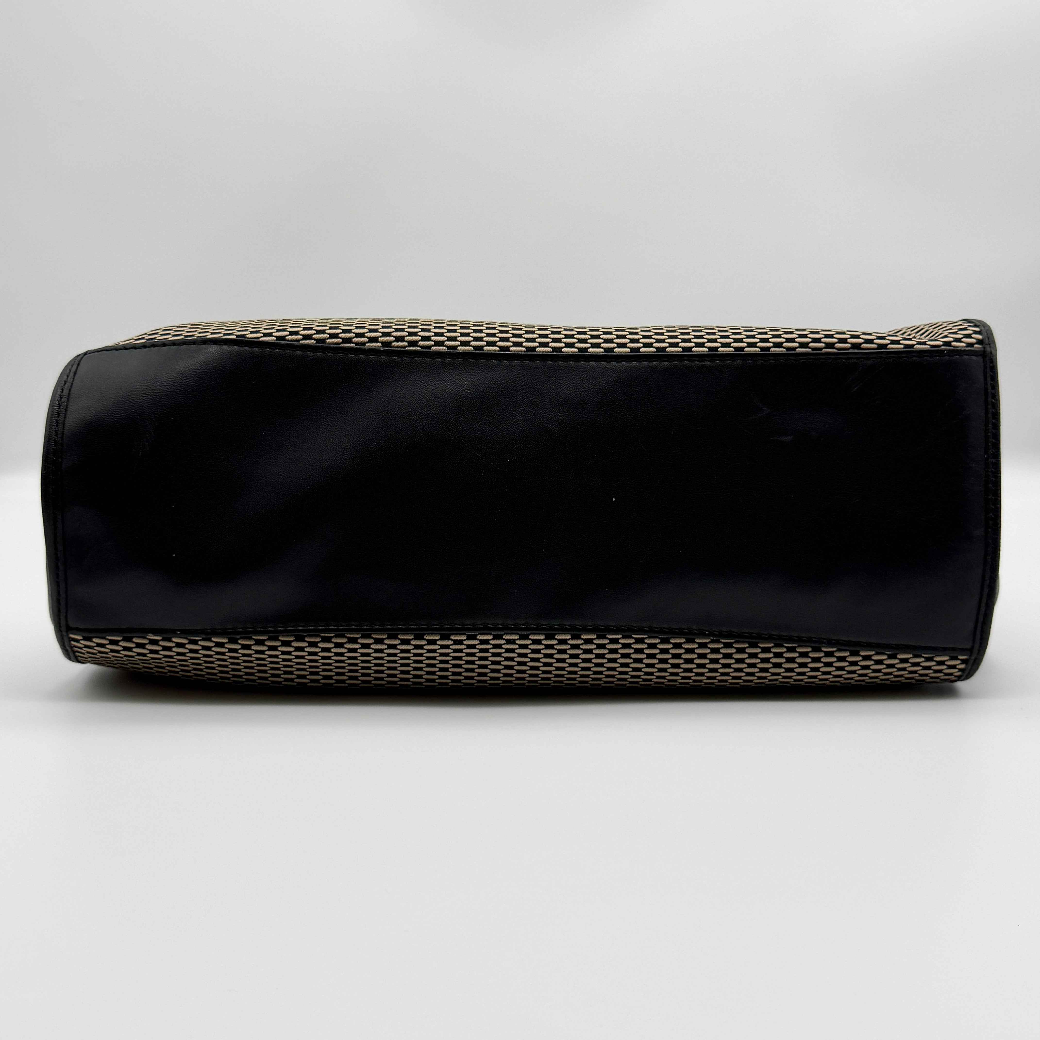 Coach Signature Madison Carlyle Shoulder Bag Black/Beige