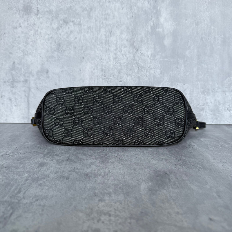 Gucci Pochette Boat Shoulder Bag Black