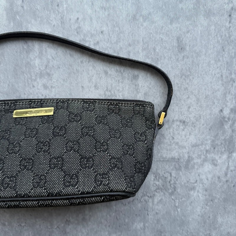 Gucci Pochette Boat Shoulder Bag Black