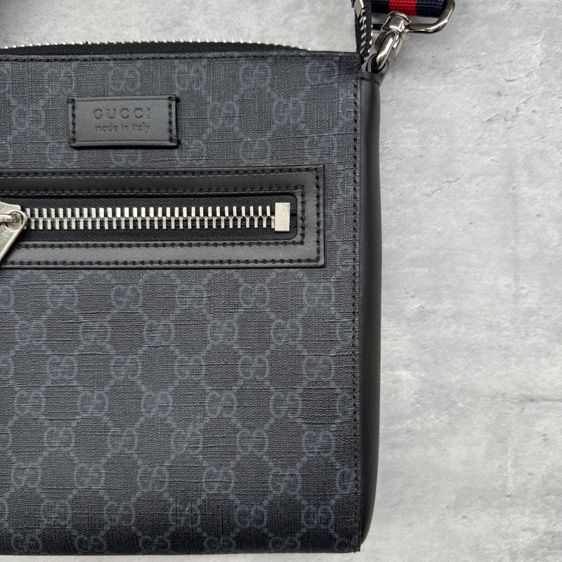 Gucci GG Messenger Bag Black