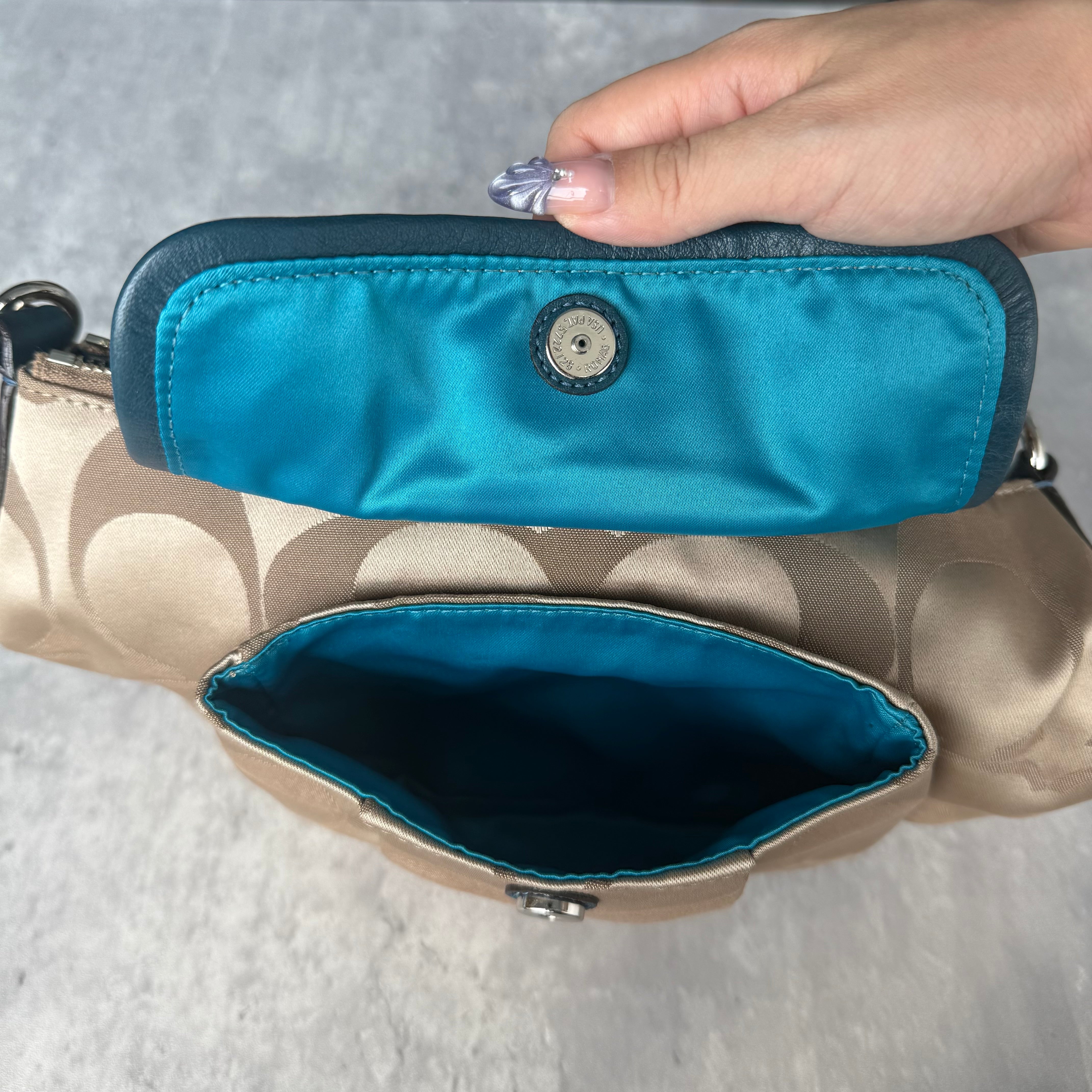 Coach 2Way Signature Shoulder Bag Beige/Blue