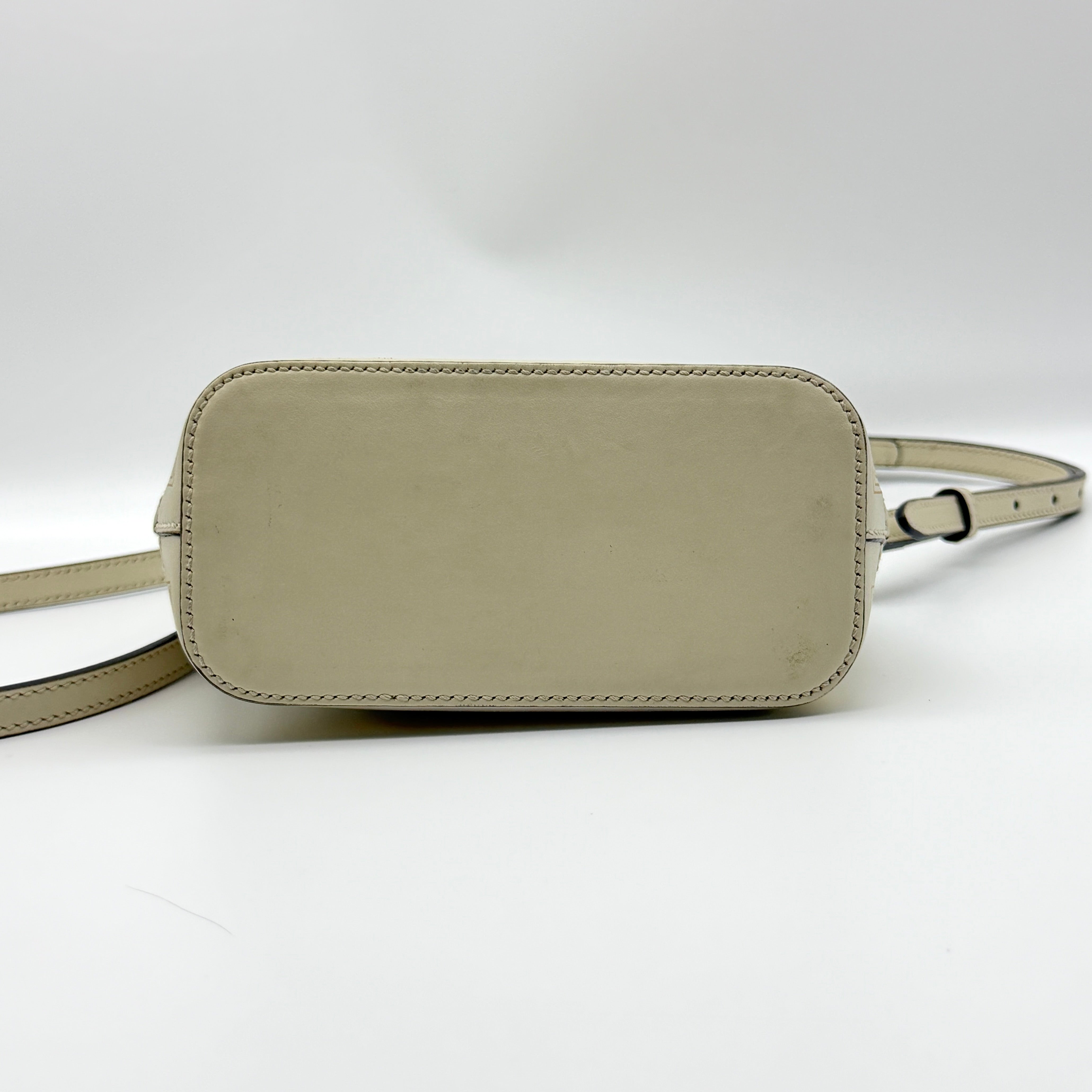 Gucci Guccy Mini Dome Crossbody Bag White/Gold