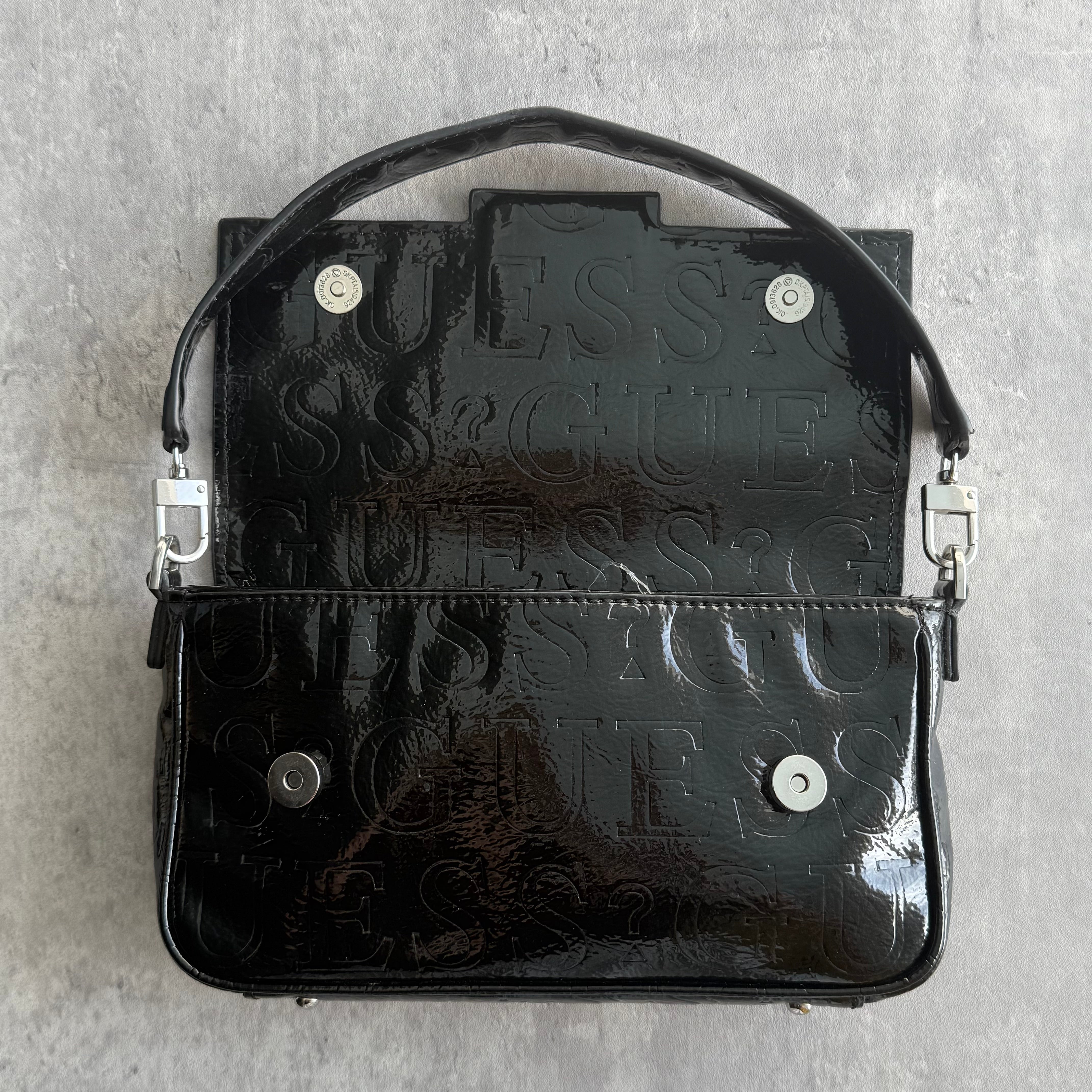 Guess Y2K G Logo Embossed Patent ShoulderBag Black