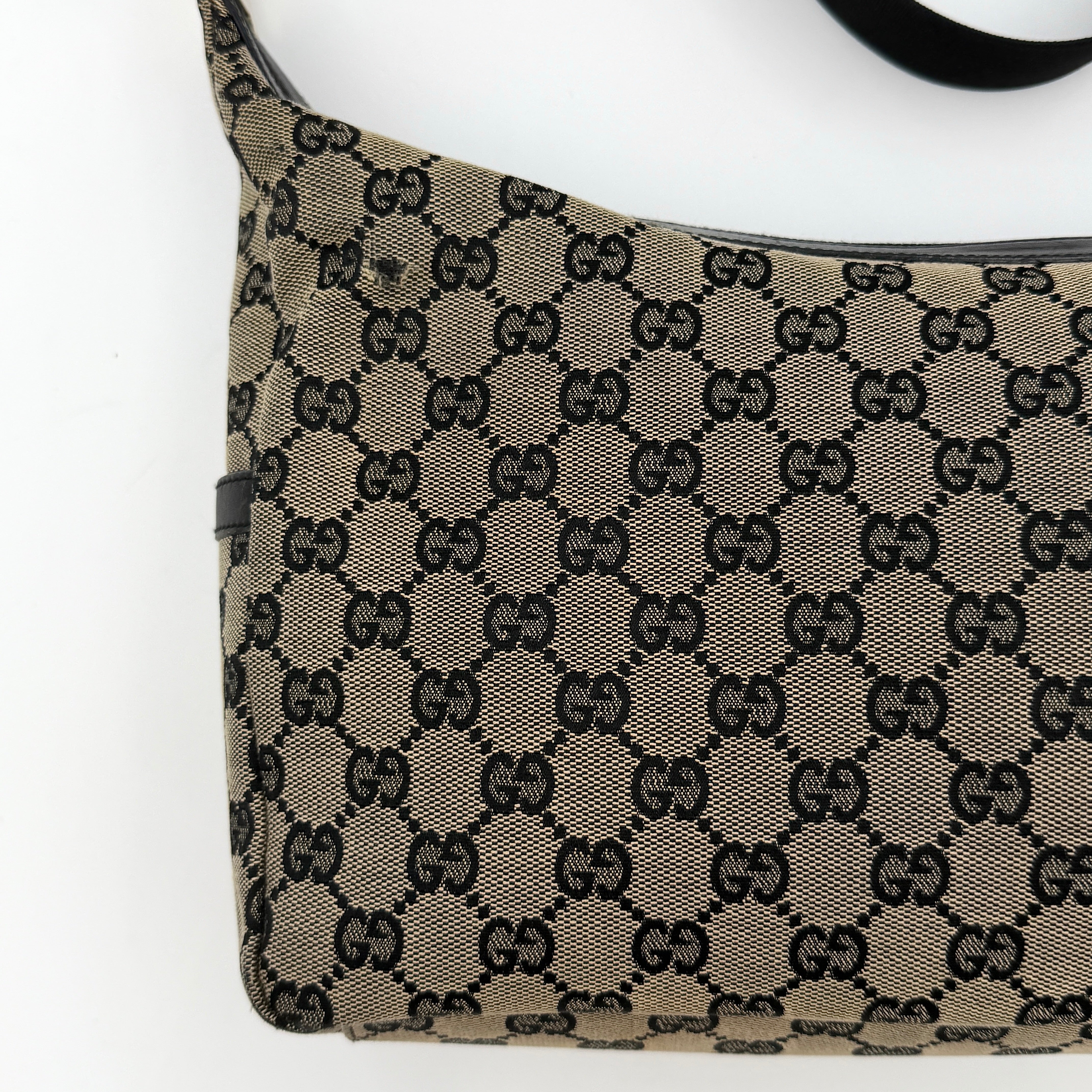 Gucci GG Monogram Crossbody Bag Grey/Black