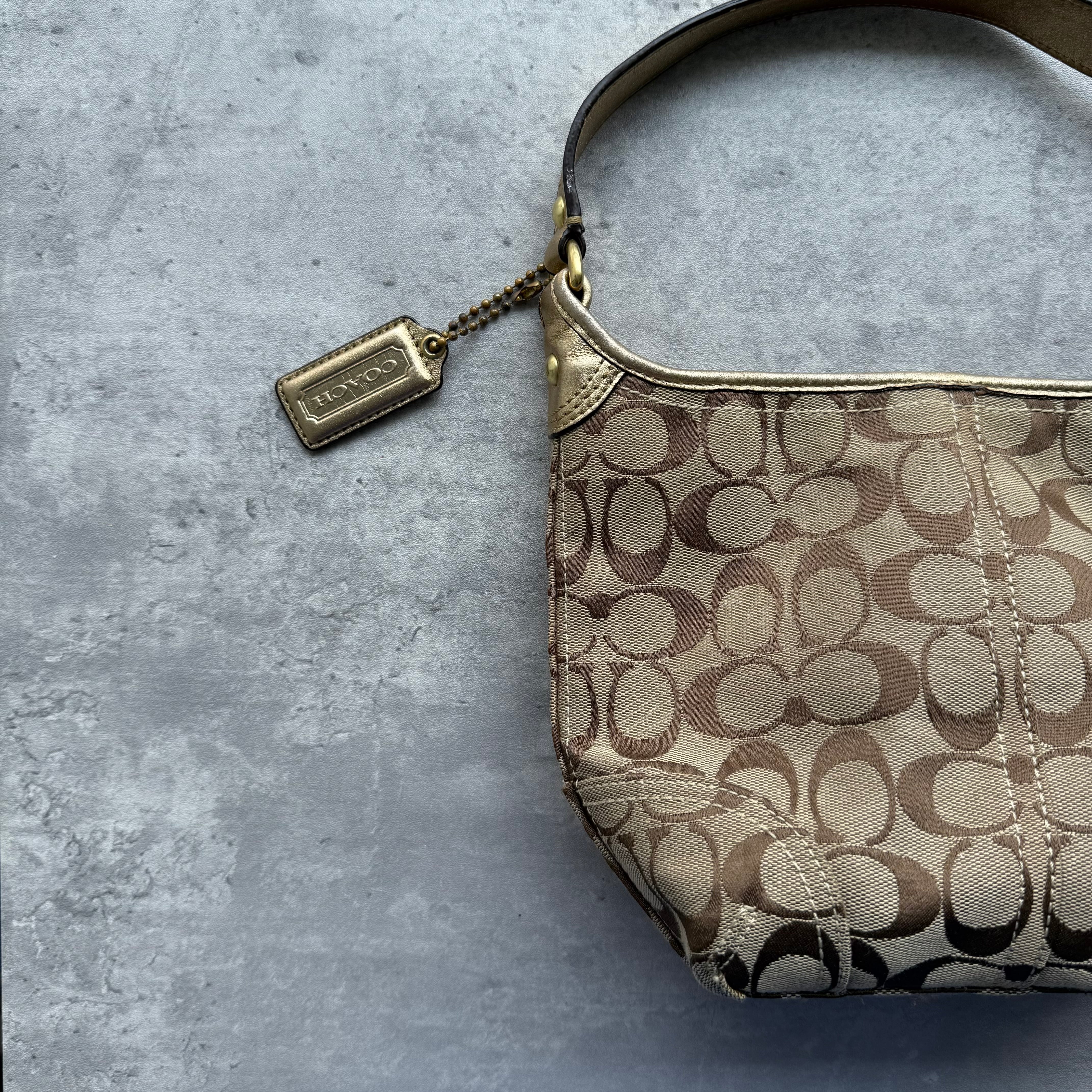 Coach Signature Sacoche Shoulder Bag Beige/Gold