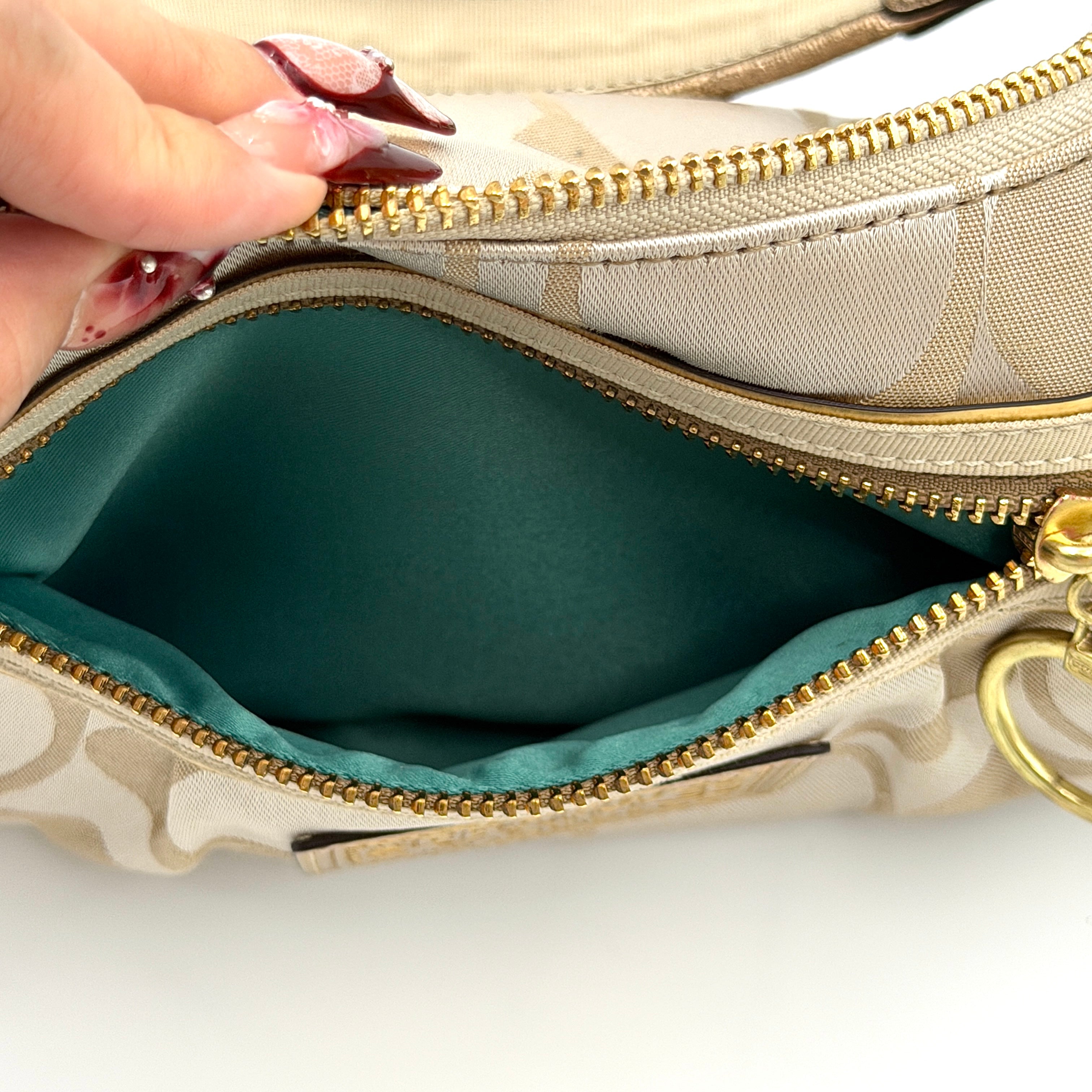 Coach 2Way Poppy Shoulder Bag Beige/Gold